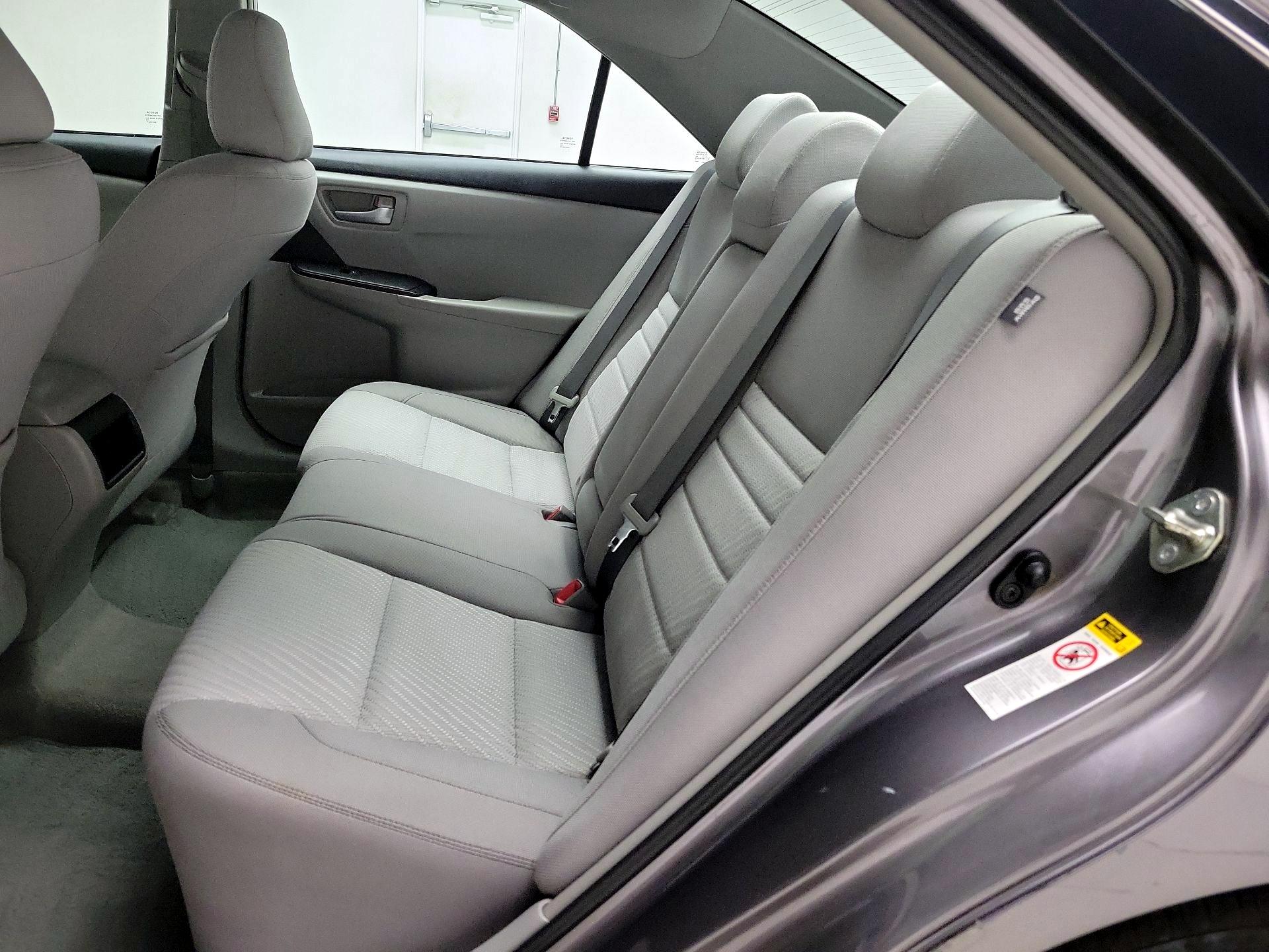 Thumbnail: 2015 Toyota Camry - 19