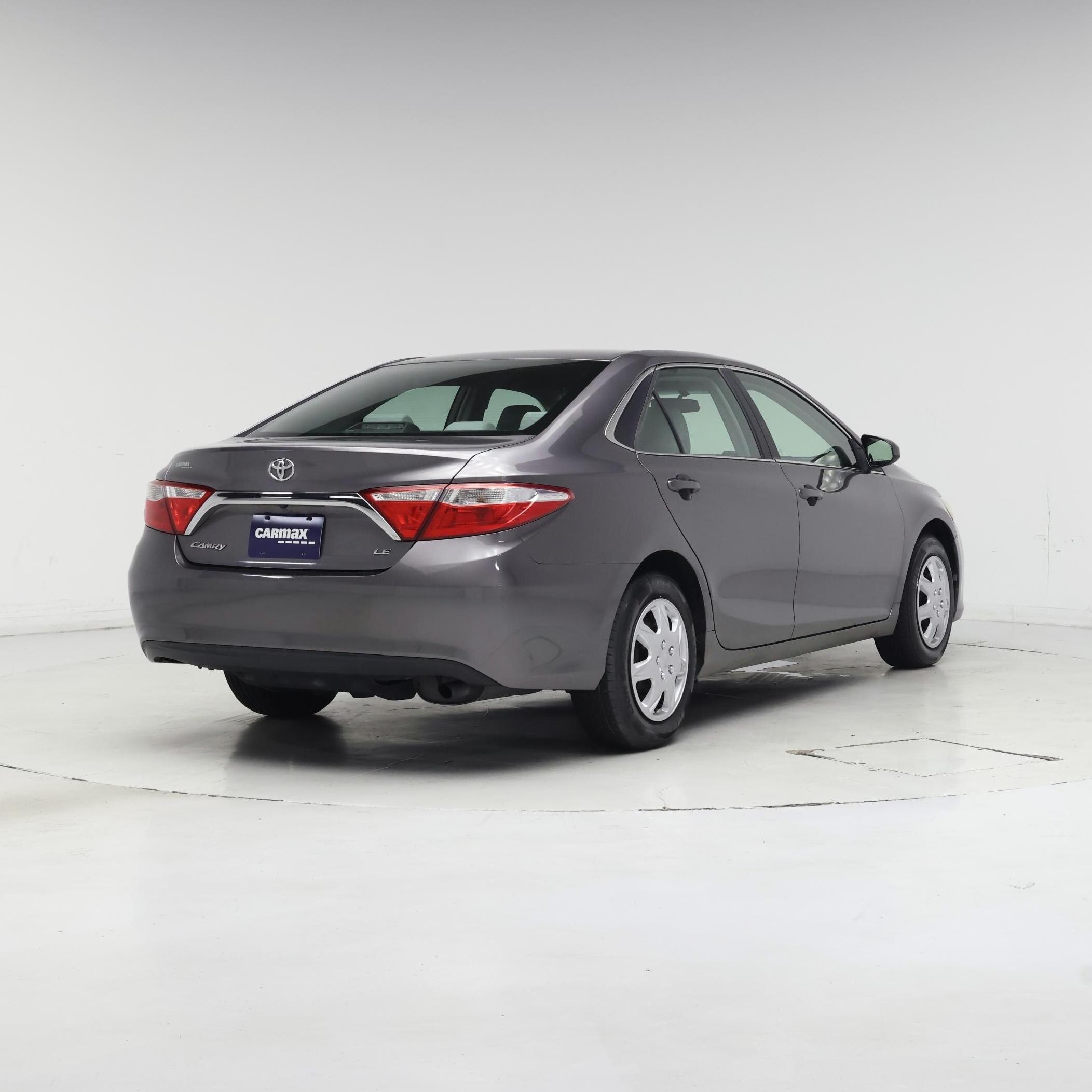 Thumbnail: 2015 Toyota Camry - 8