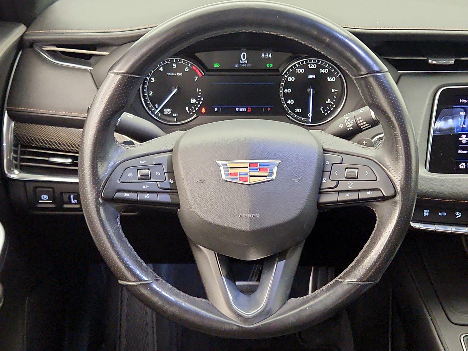 Thumbnail: 2019 Cadillac XT4 - 10