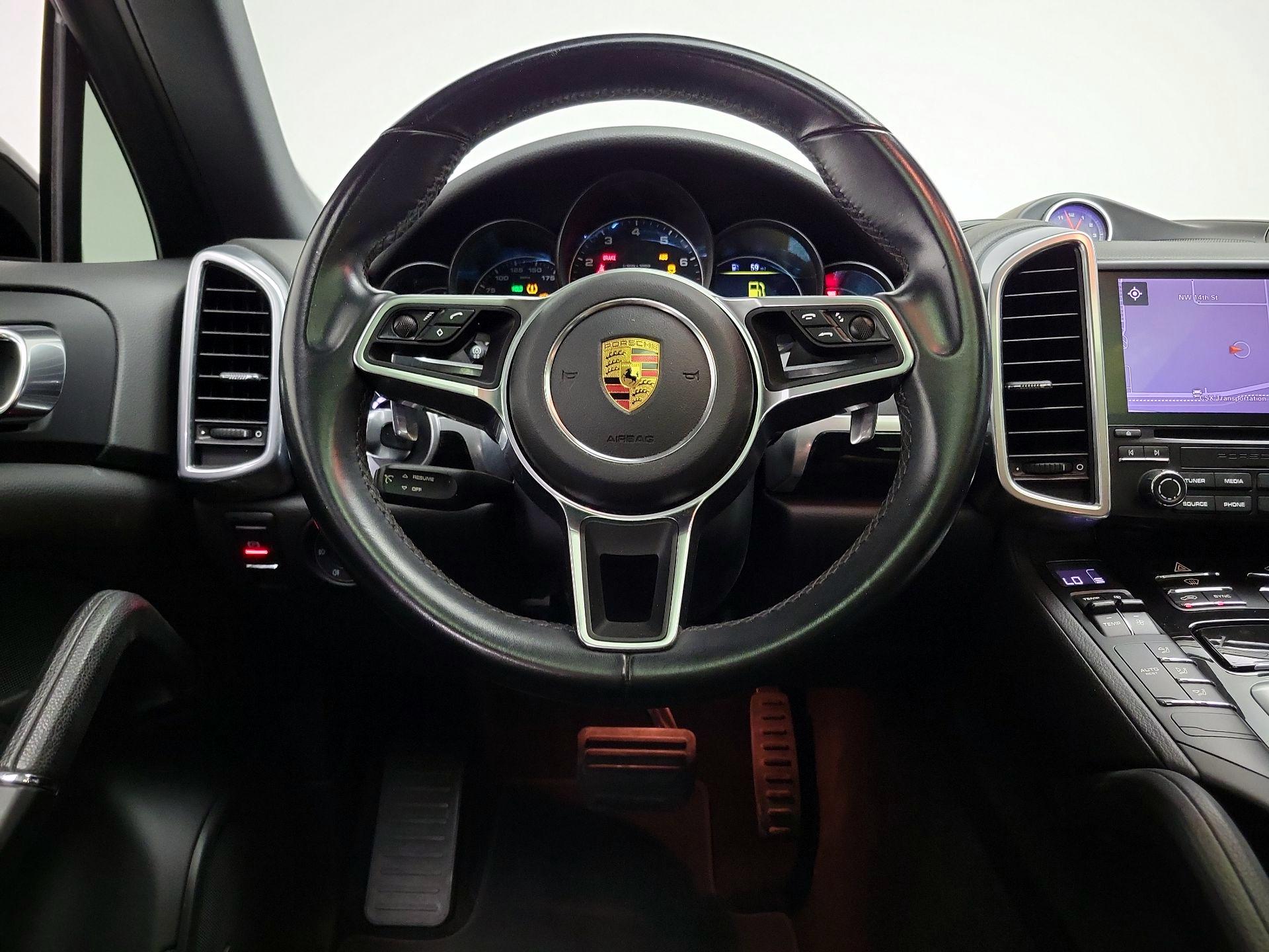 Thumbnail: 2018 Porsche Cayenne - 10