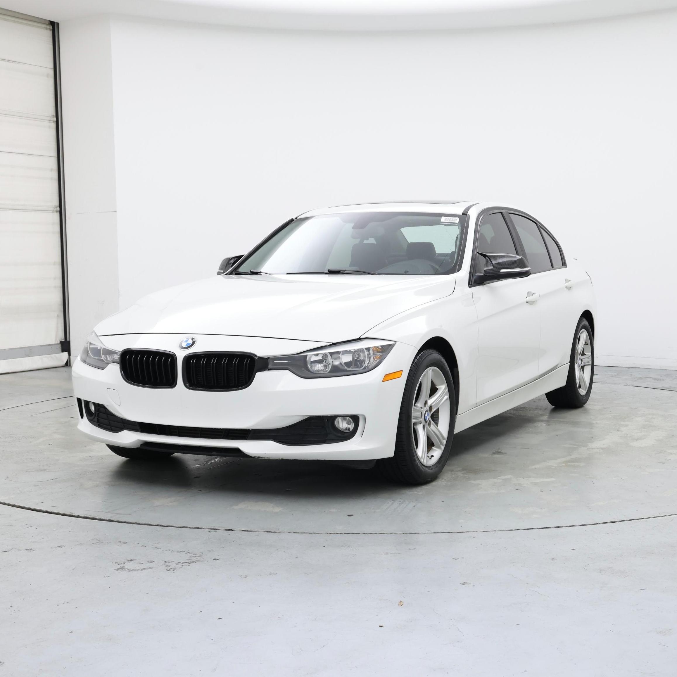 Thumbnail: 2015 BMW 3 Series - 4