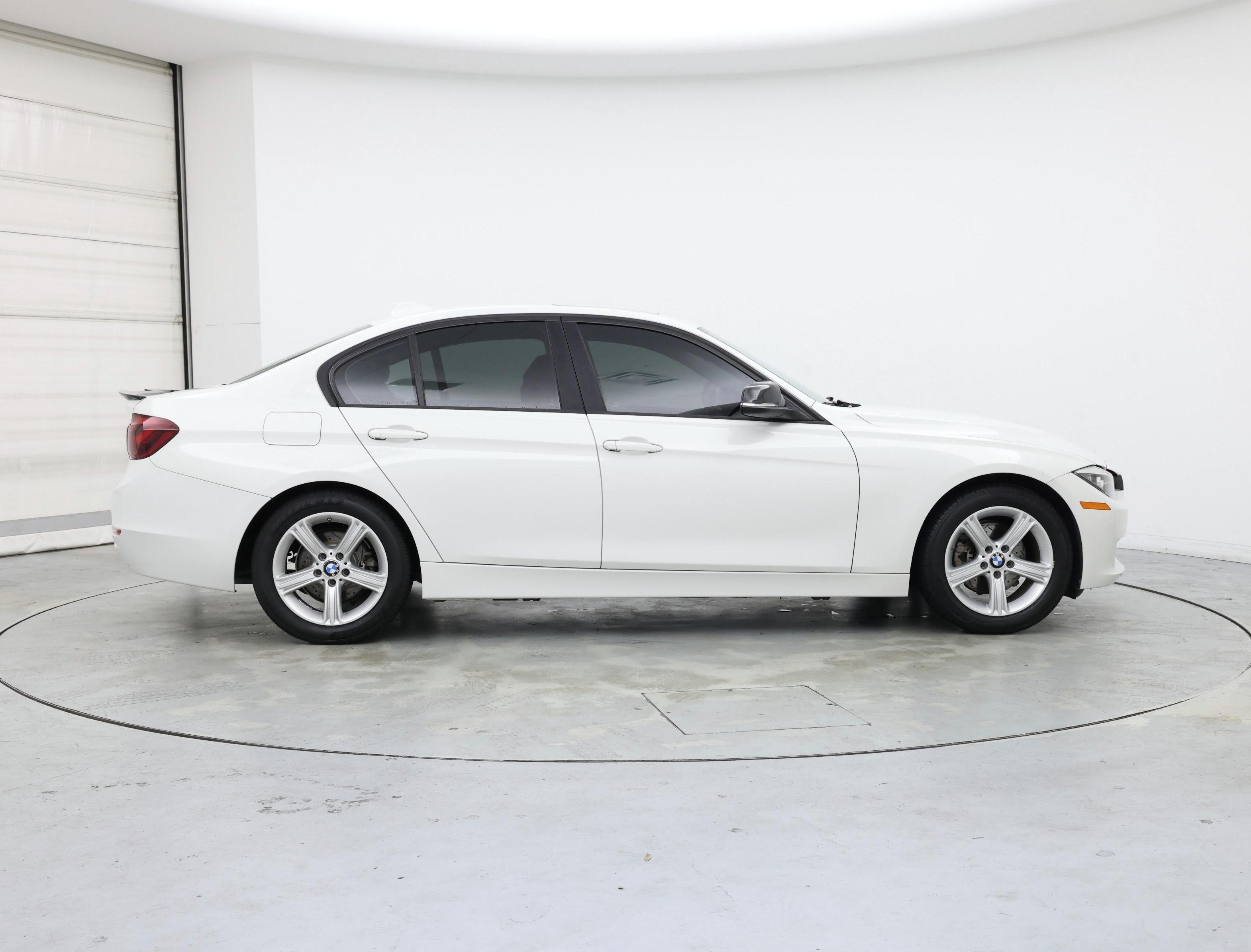 Thumbnail: 2015 BMW 3 Series - 7
