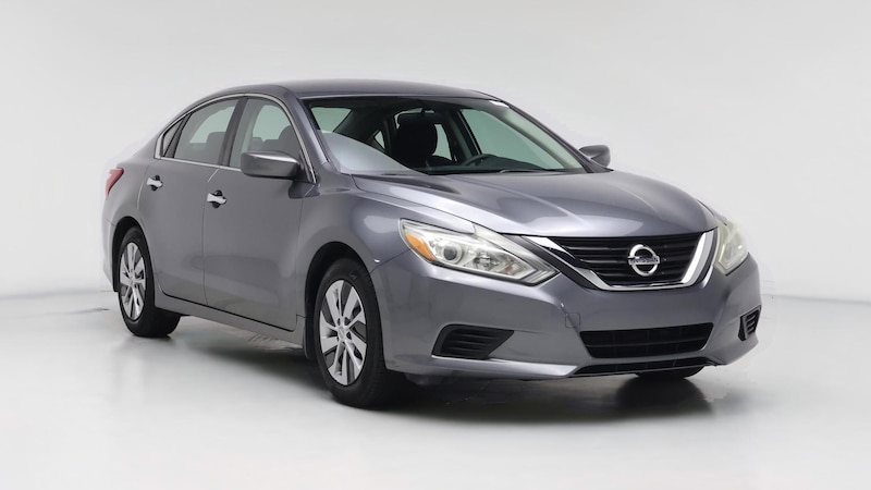 2016 Nissan Altima S Hero Image