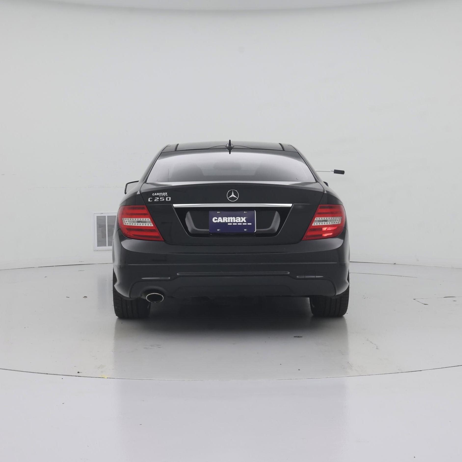 Thumbnail: 2015 Mercedes-Benz C-Class - 6