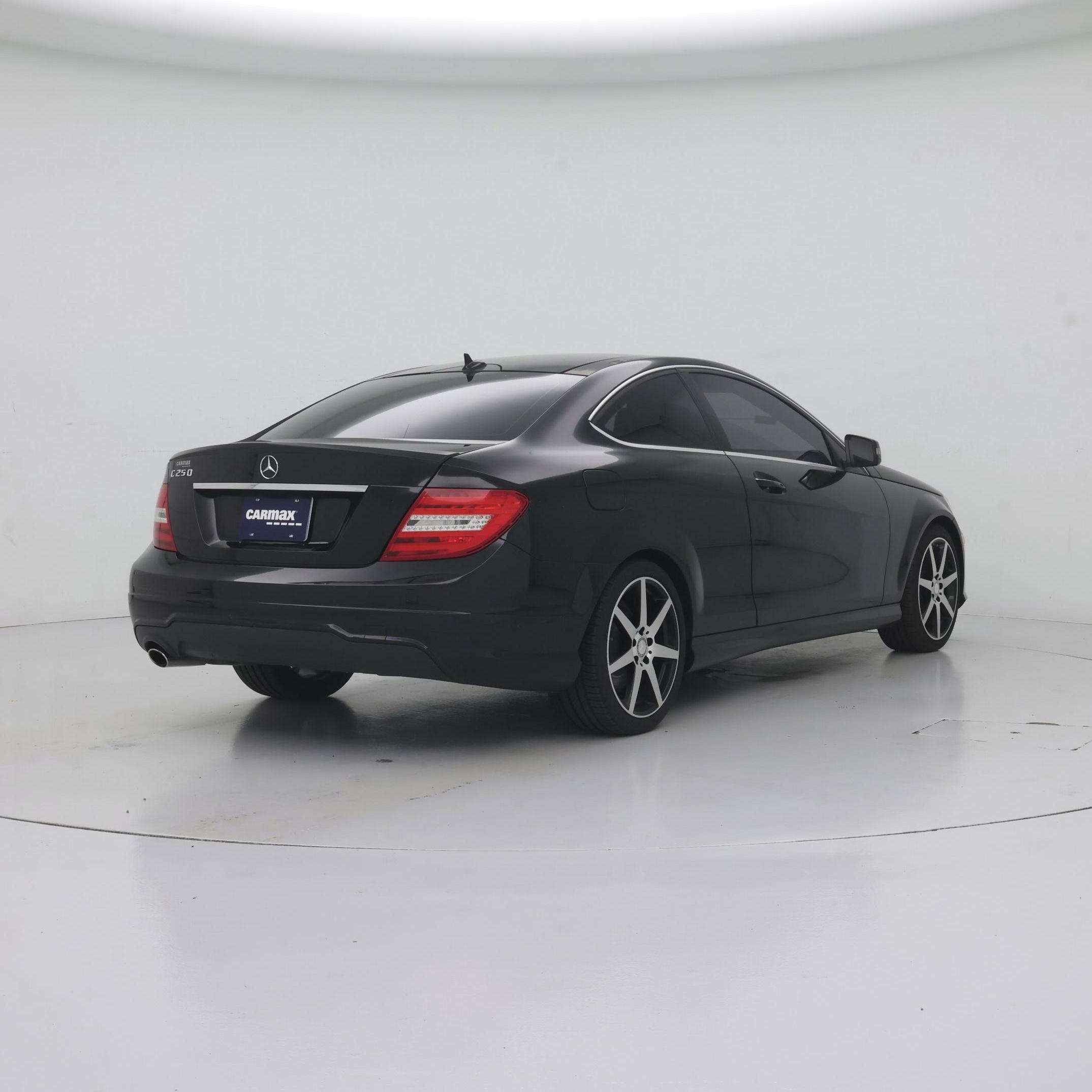 Thumbnail: 2015 Mercedes-Benz C-Class - 8