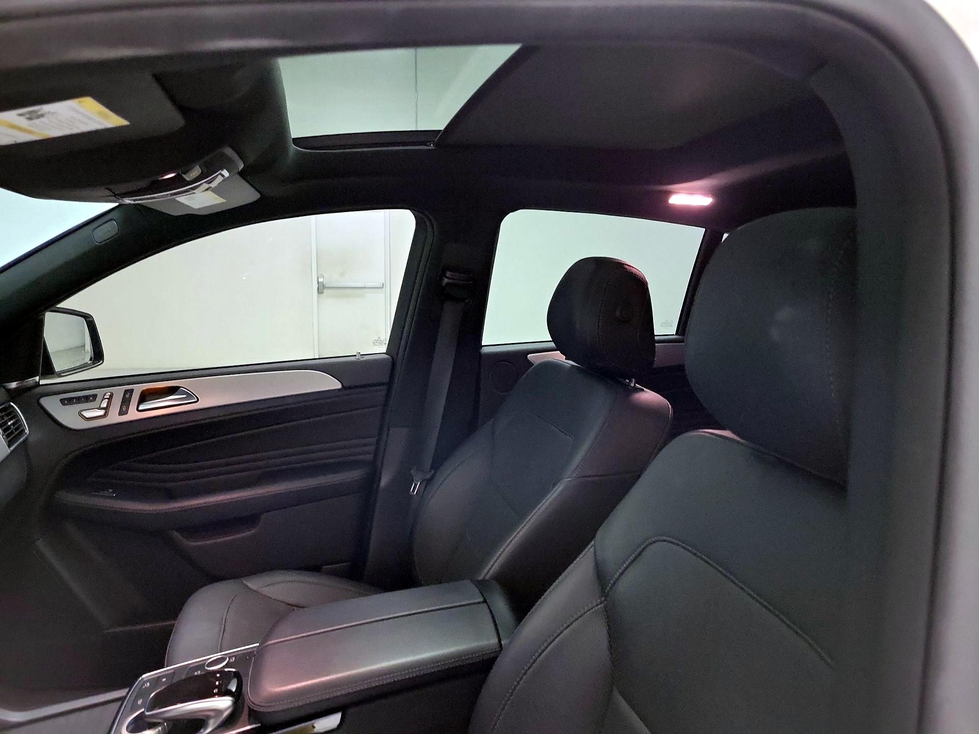 Thumbnail: 2019 Mercedes-Benz GLE - 20