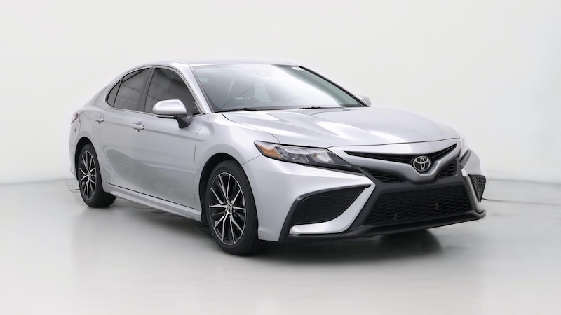 2022 Toyota Camry SE Hero Image