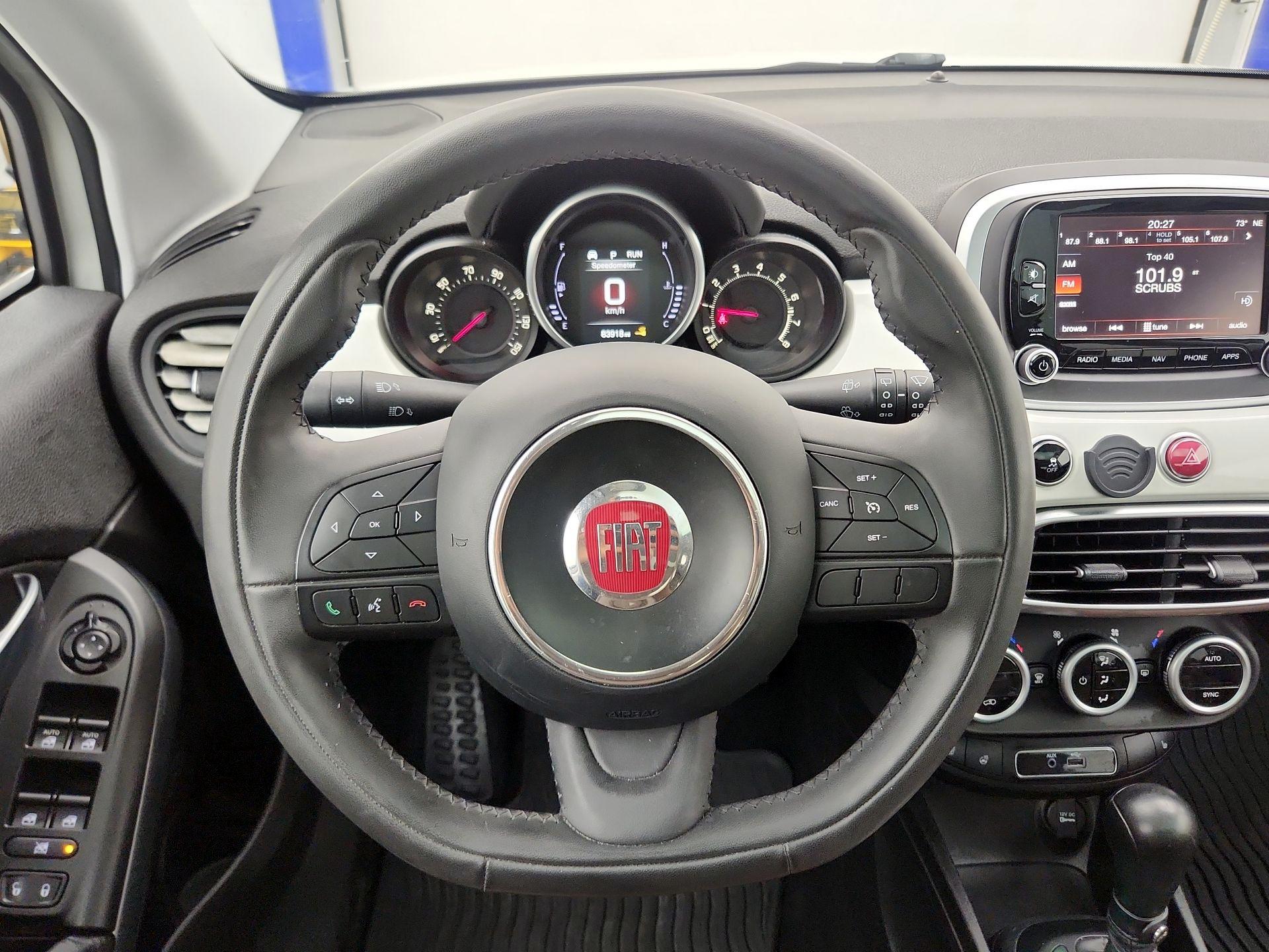 Thumbnail: 2016 Fiat 500X - 10