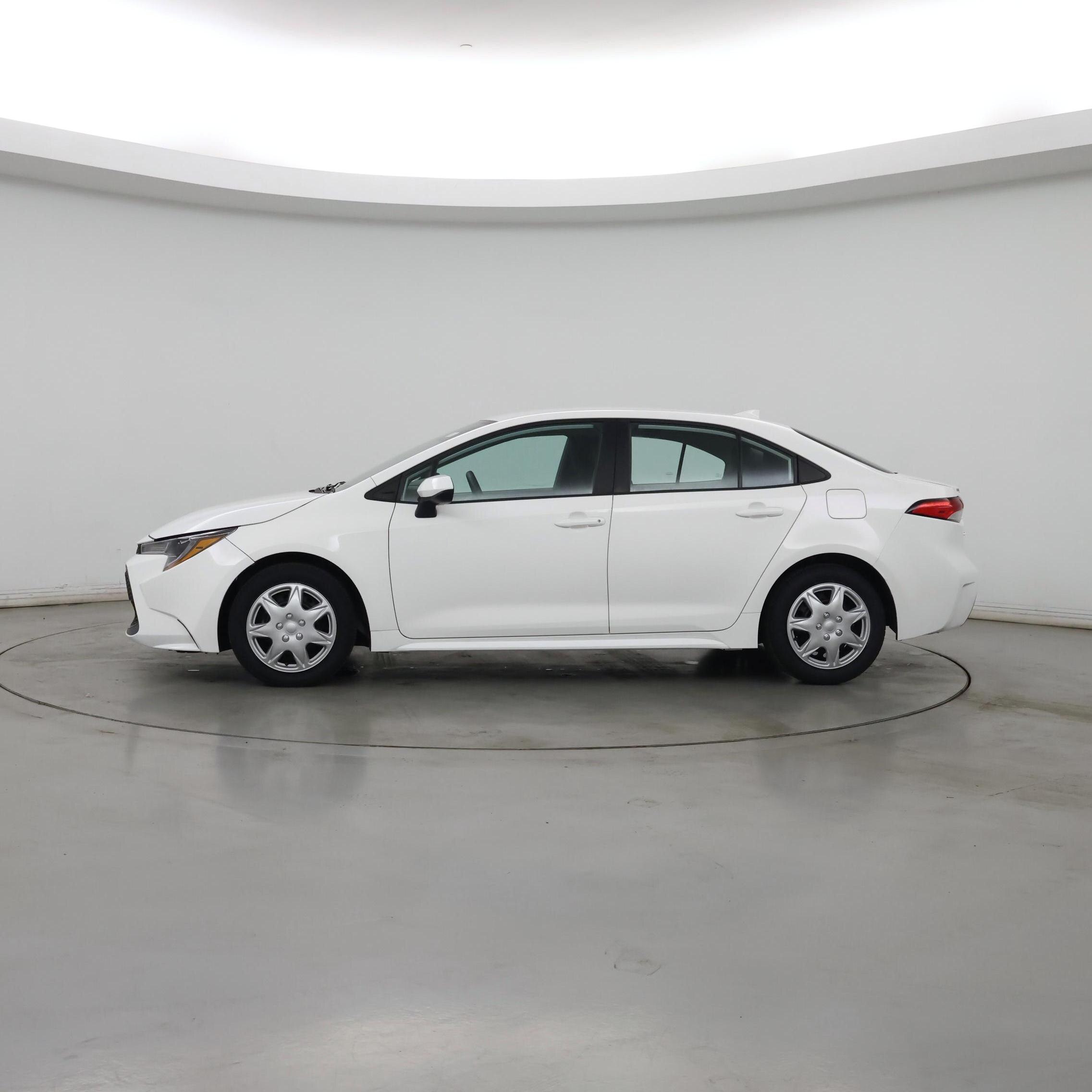 Thumbnail: 2021 Toyota Corolla - 3