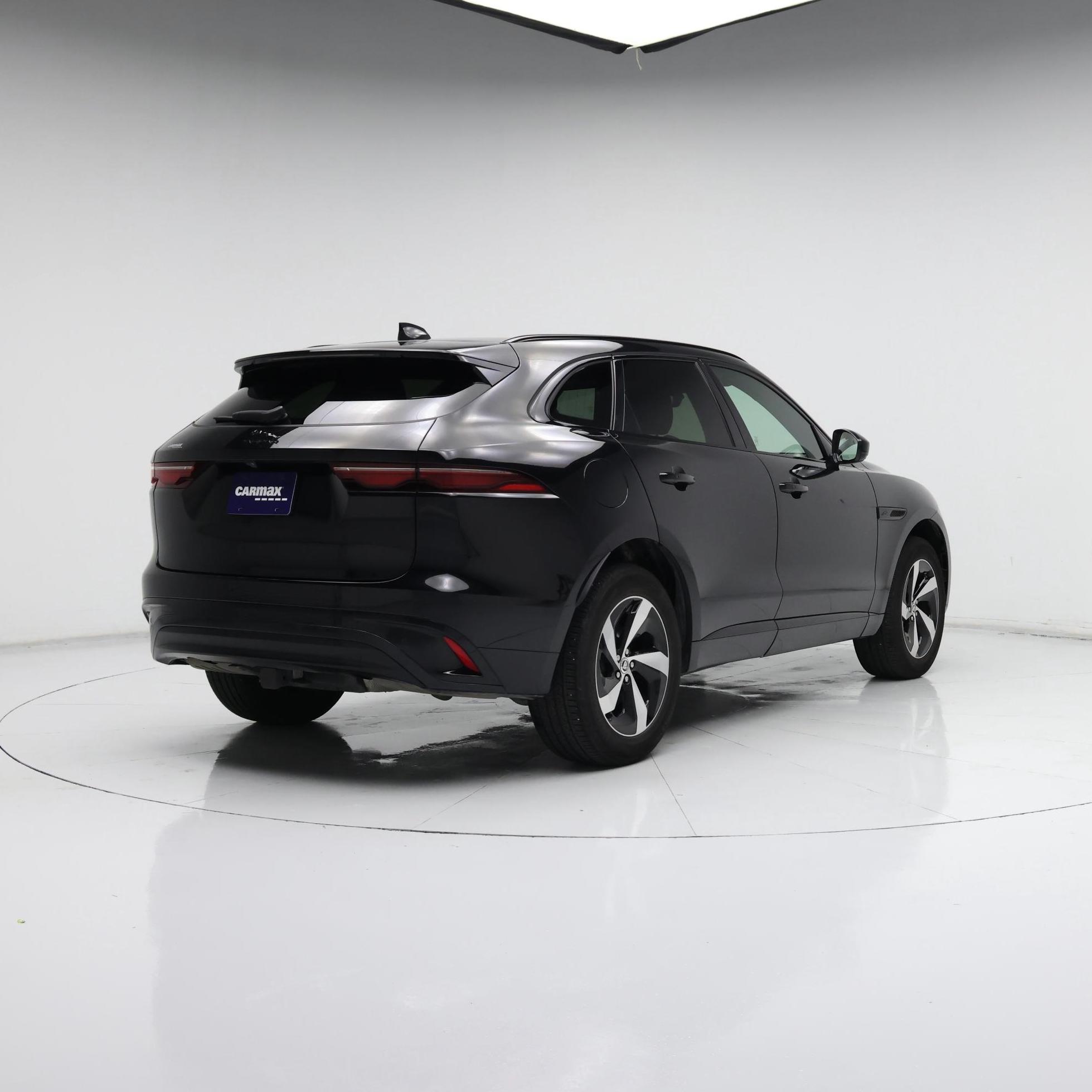 Thumbnail: 2024 Jaguar F-Pace - 8