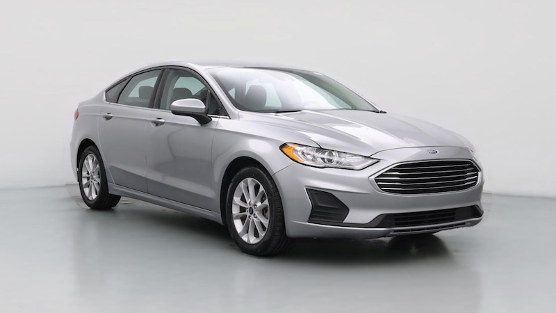 2020 Ford Fusion SE Hero Image