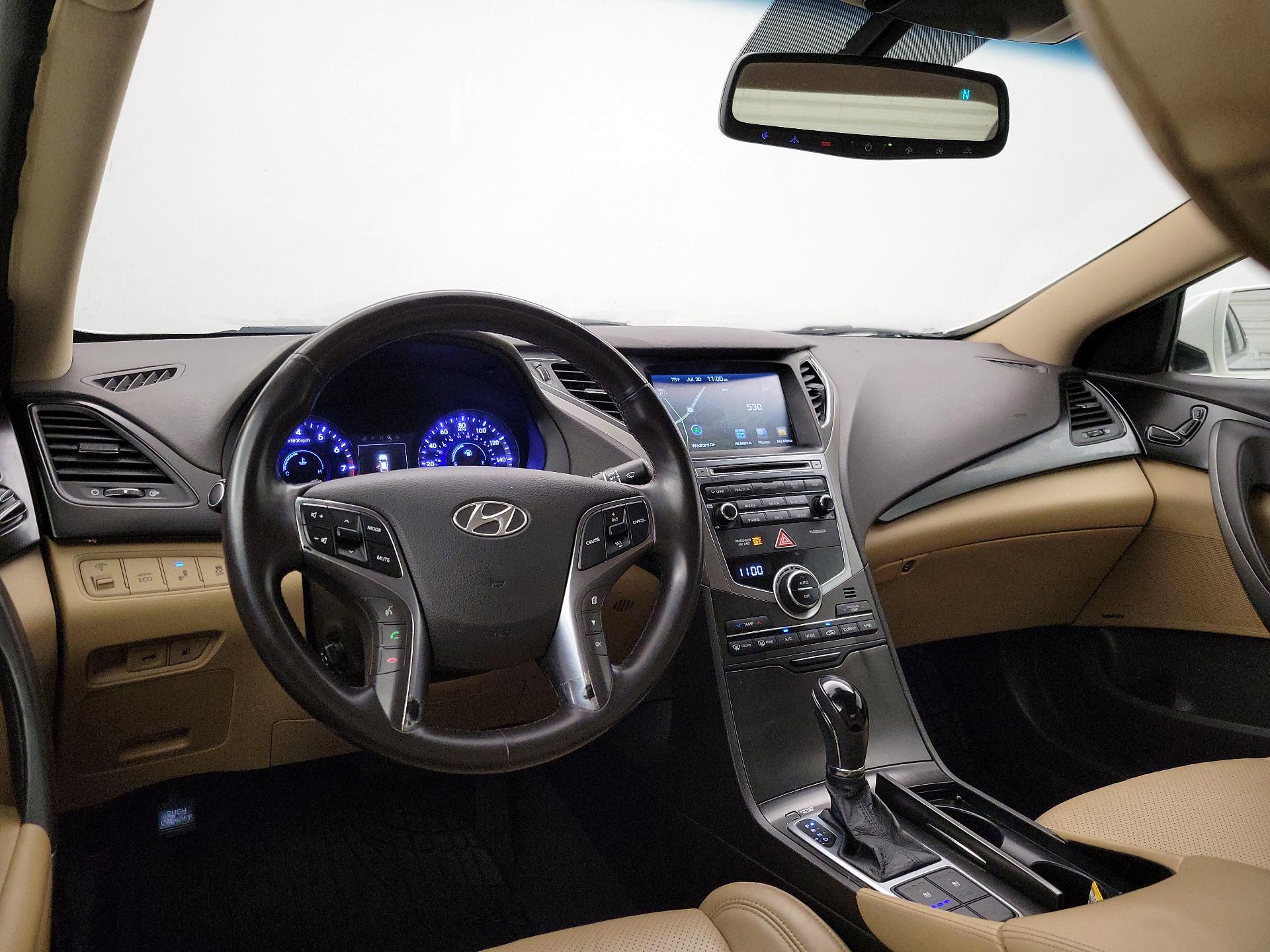Thumbnail: 2015 Hyundai Azera - 9