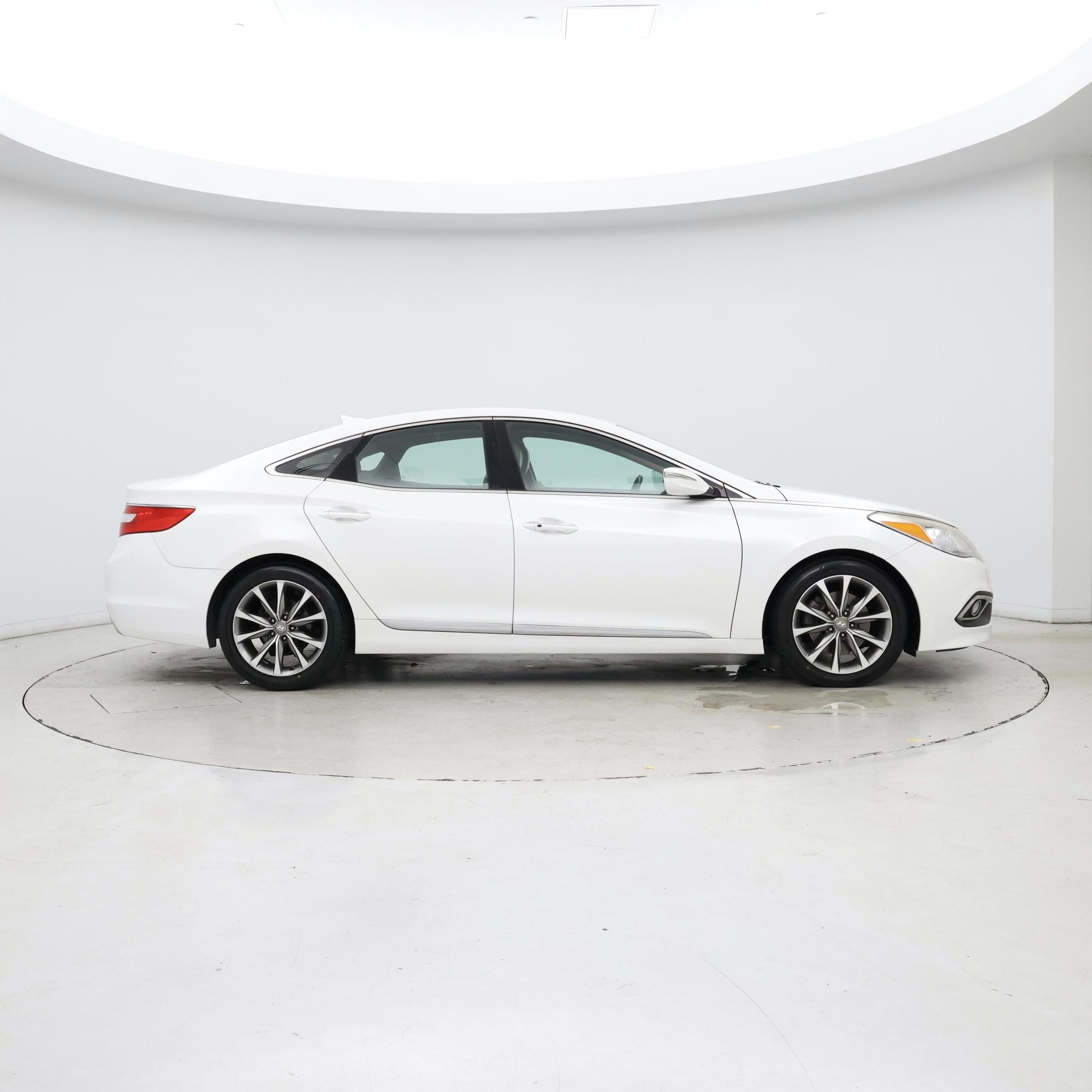 Thumbnail: 2015 Hyundai Azera - 7