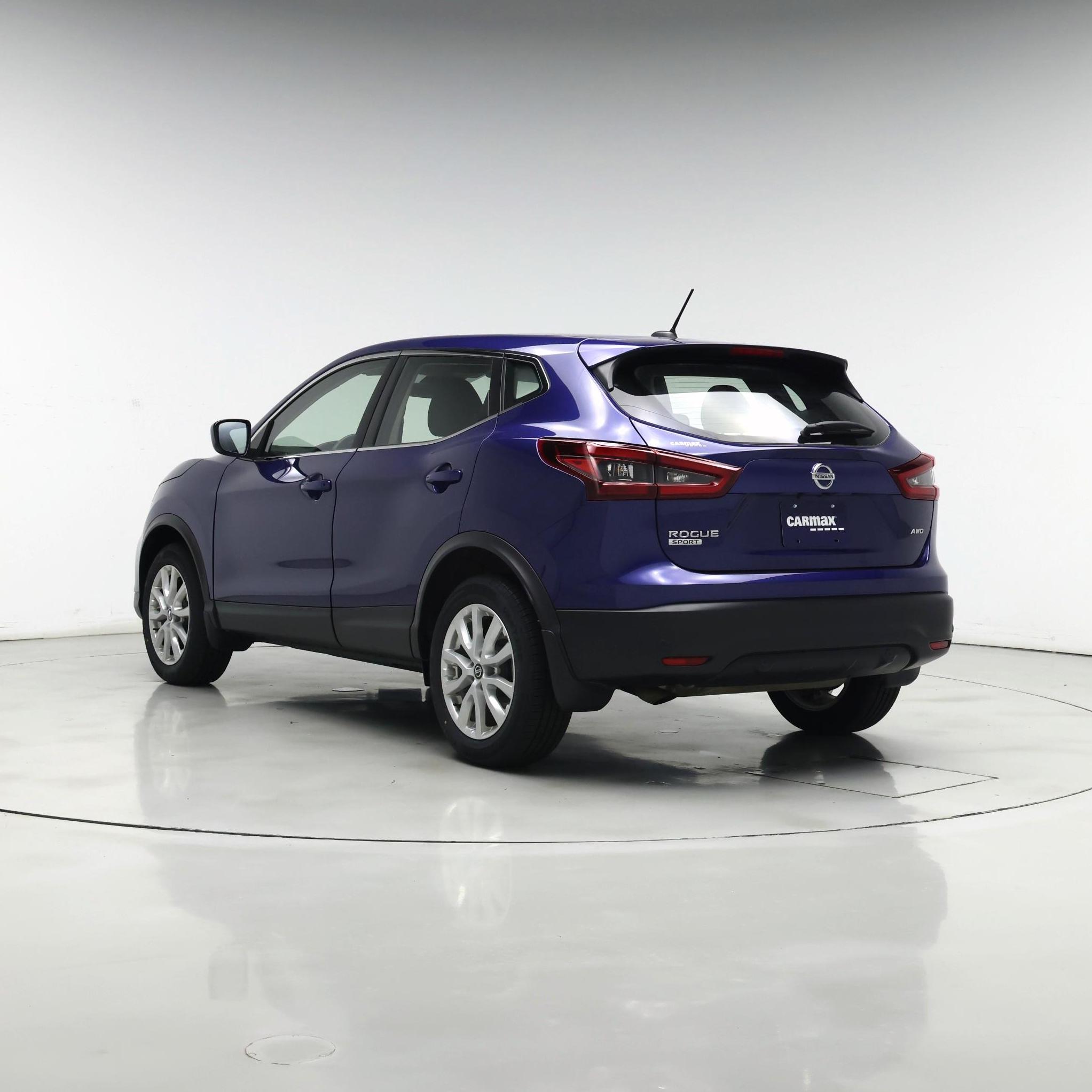 Thumbnail: 2021 Nissan Rogue Sport - 2