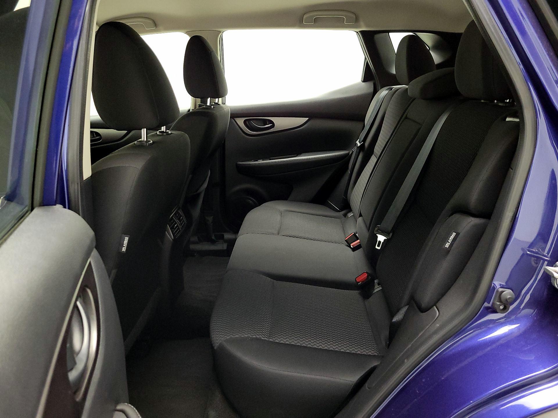 Thumbnail: 2021 Nissan Rogue Sport - 19