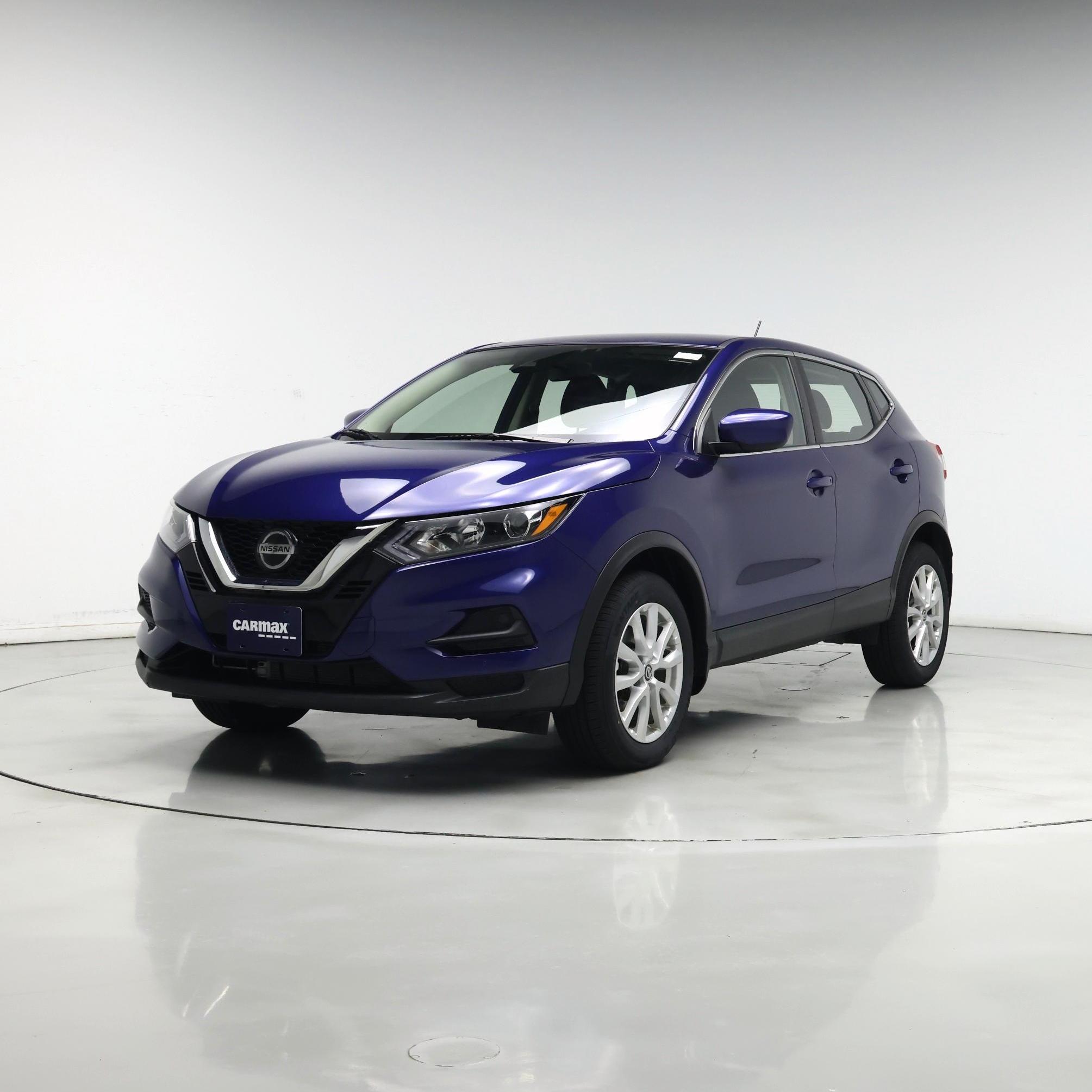 Thumbnail: 2021 Nissan Rogue Sport - 4