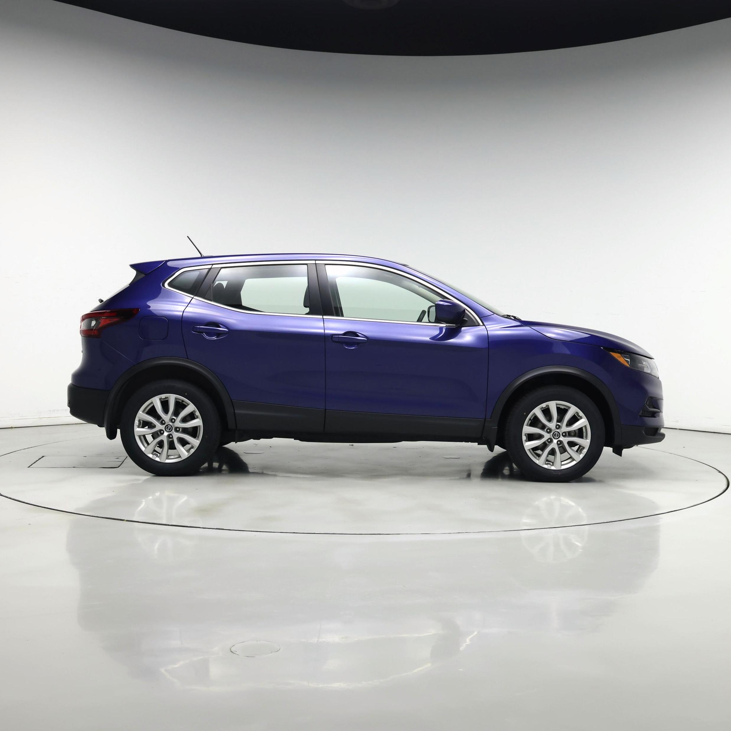 Thumbnail: 2021 Nissan Rogue Sport - 7