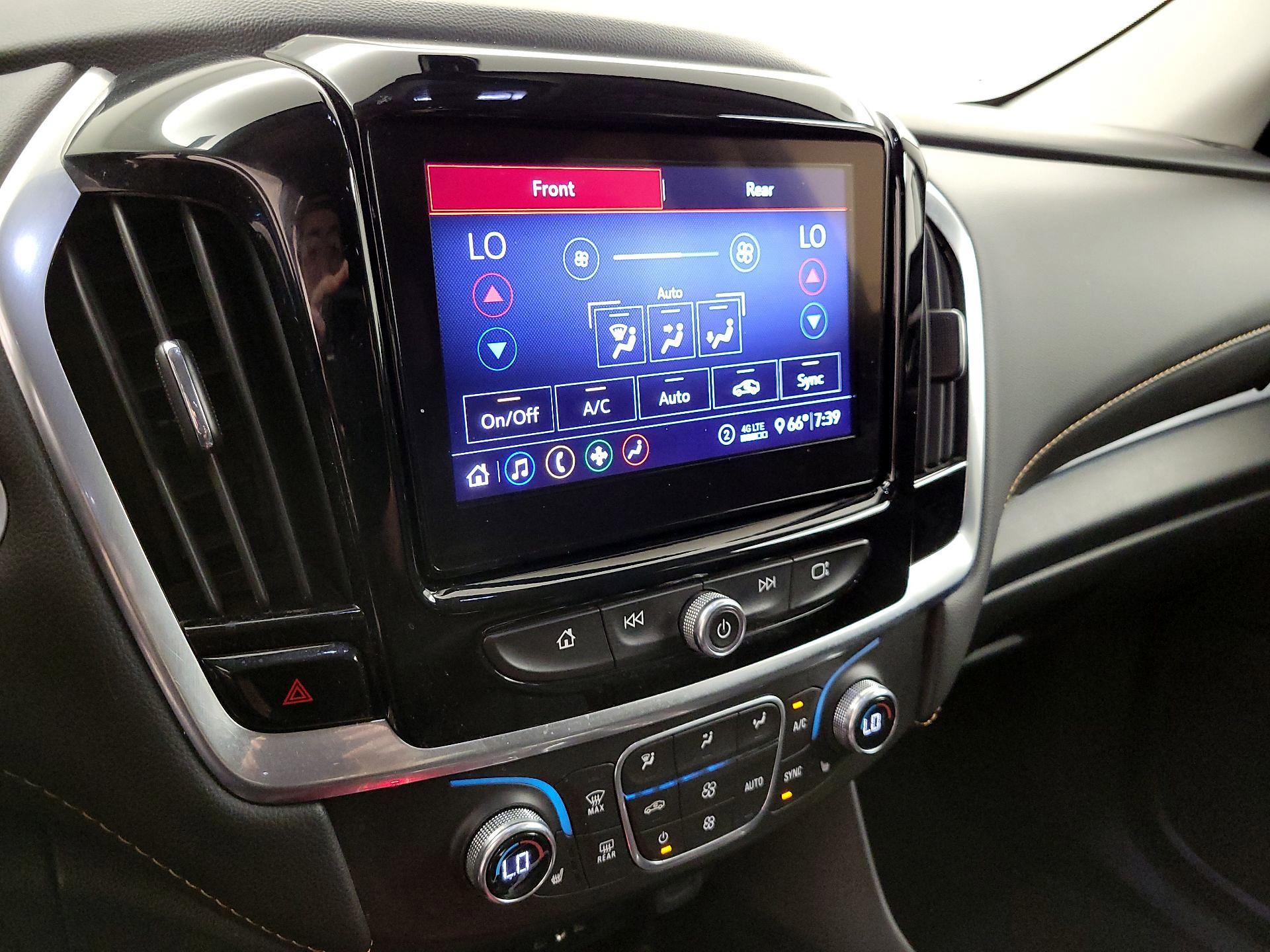 Thumbnail: 2020 Chevrolet Traverse - 16