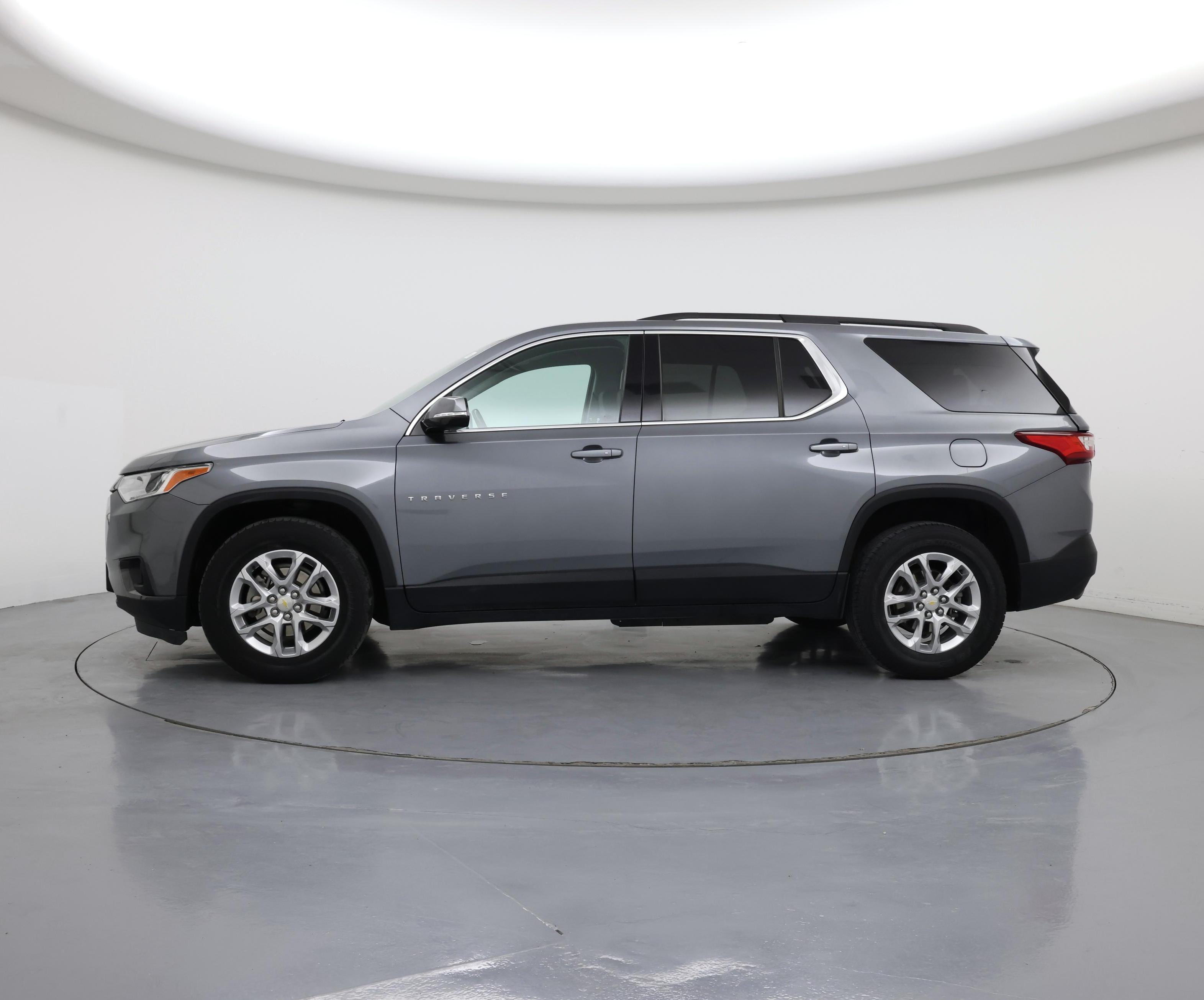 Thumbnail: 2020 Chevrolet Traverse - 3