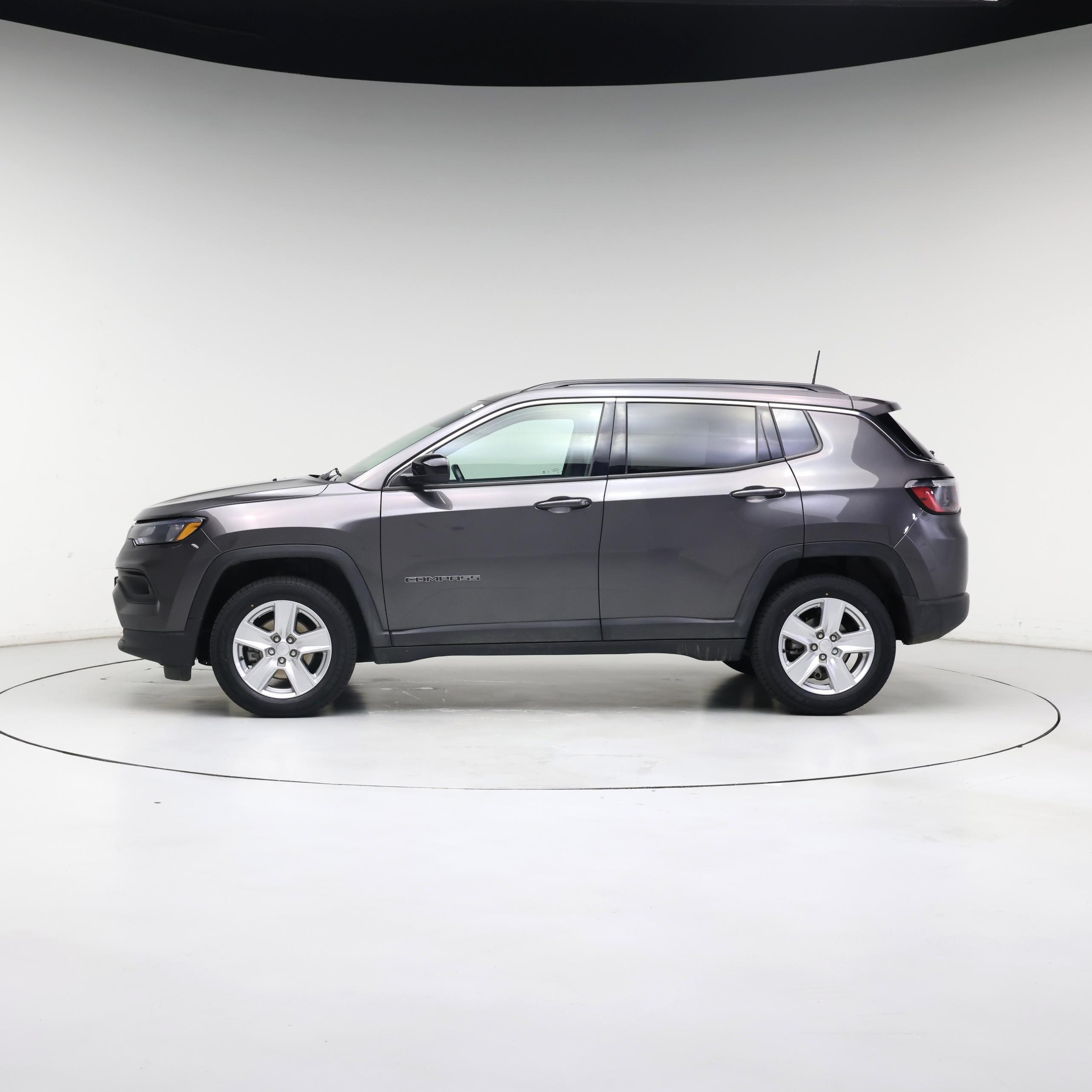 Thumbnail: 2022 Jeep Compass - 3