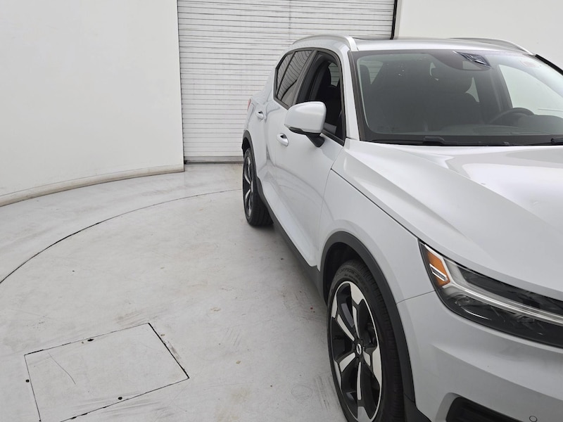 2020 Volvo XC40 T5 Momentum -
                  Waterbury, CT