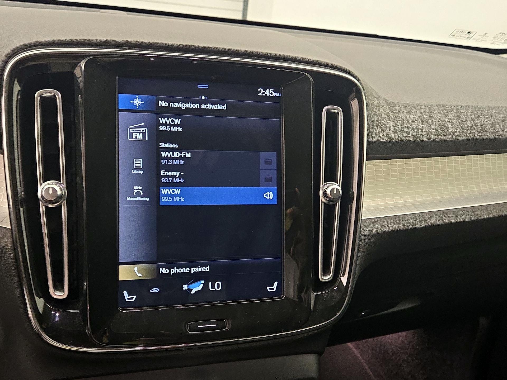 Thumbnail: 2020 Volvo XC40 - 12