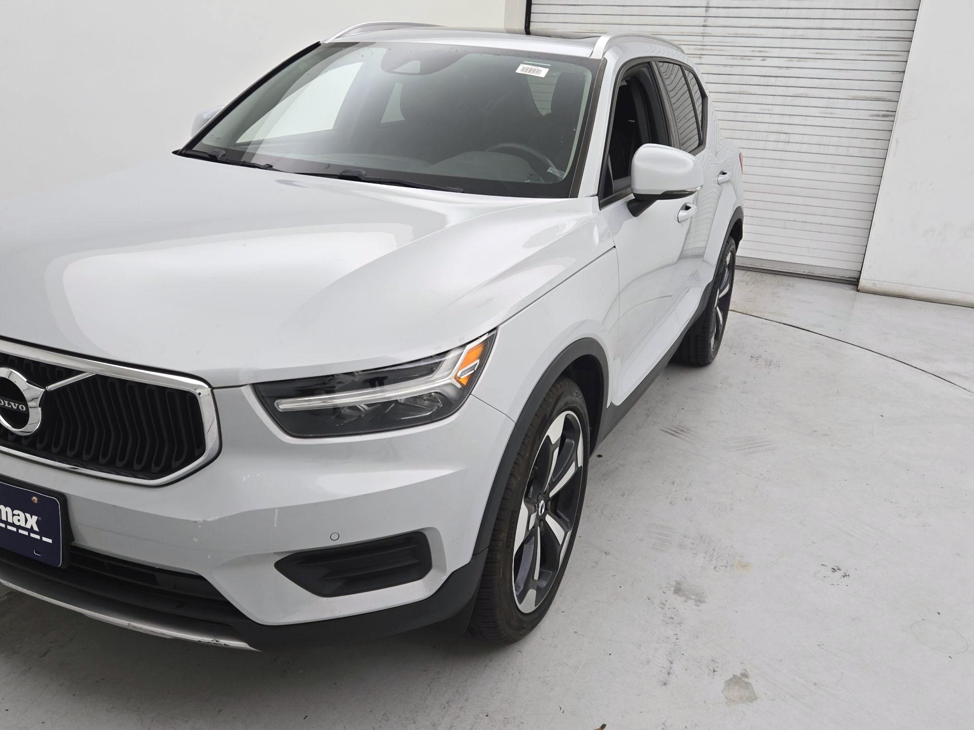 Thumbnail: 2020 Volvo XC40 - 3