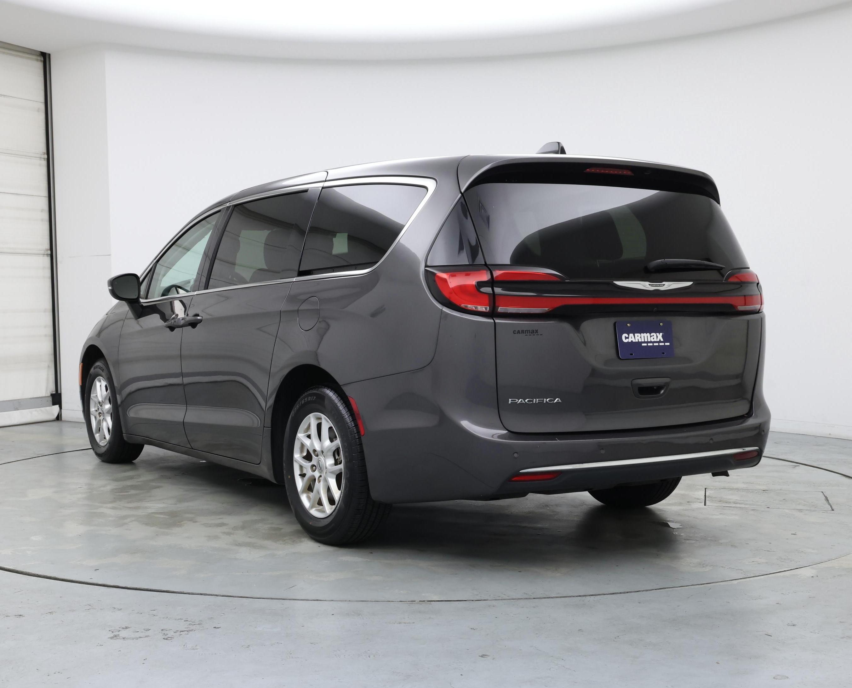 Thumbnail: 2023 Chrysler Pacifica - 2