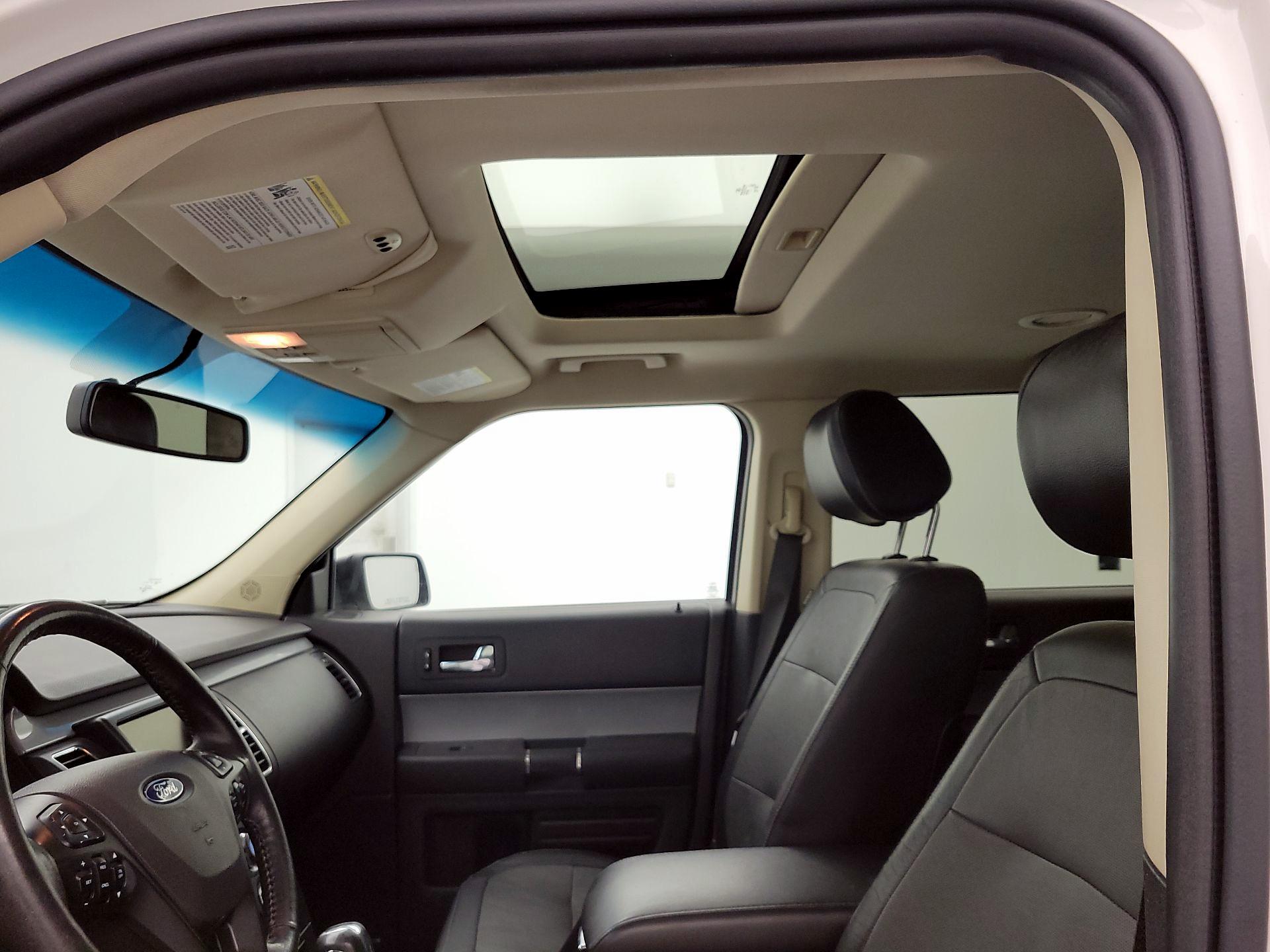 Thumbnail: 2014 Ford Flex - 18