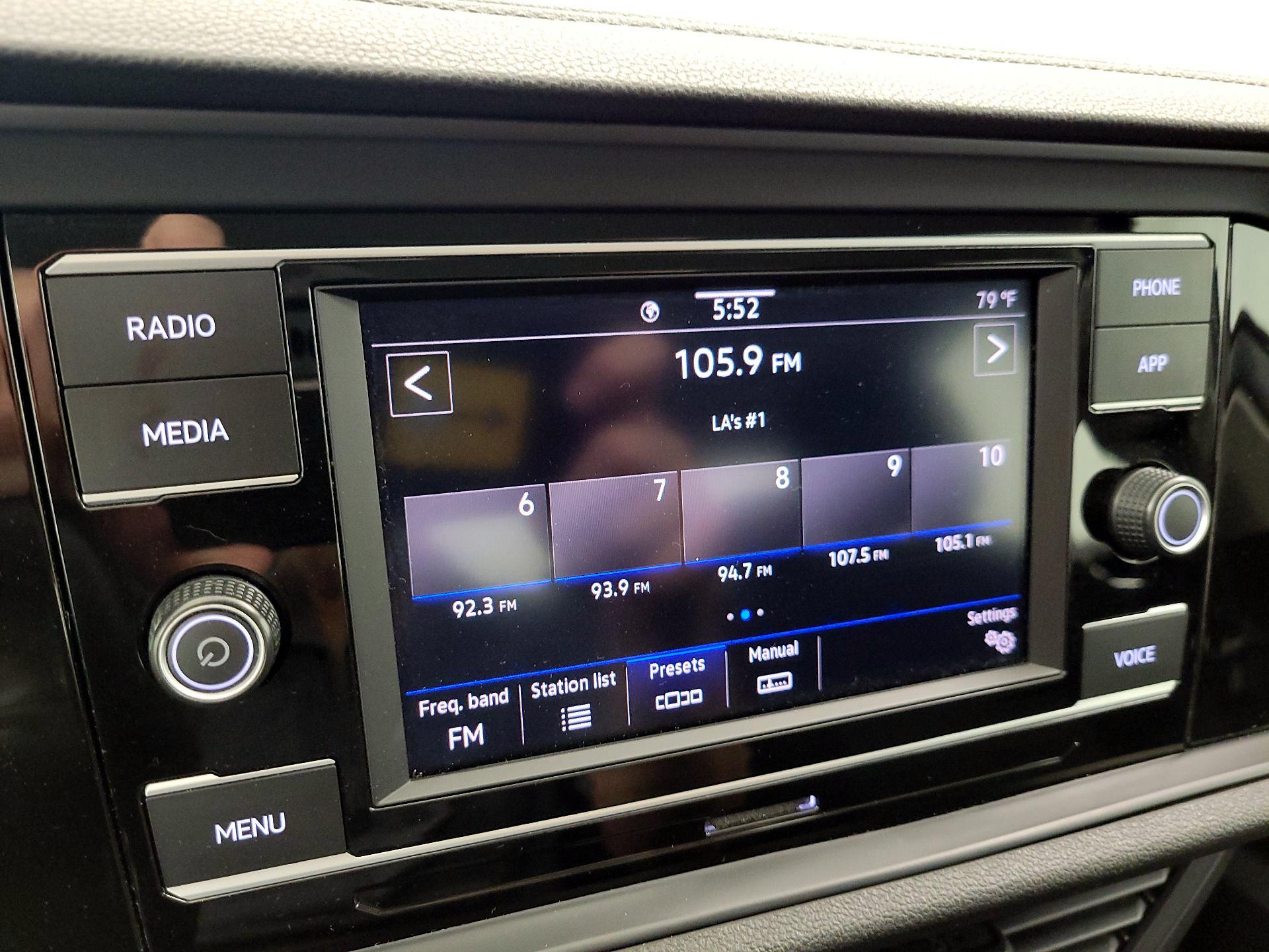 Thumbnail: 2021 Volkswagen Jetta - 15
