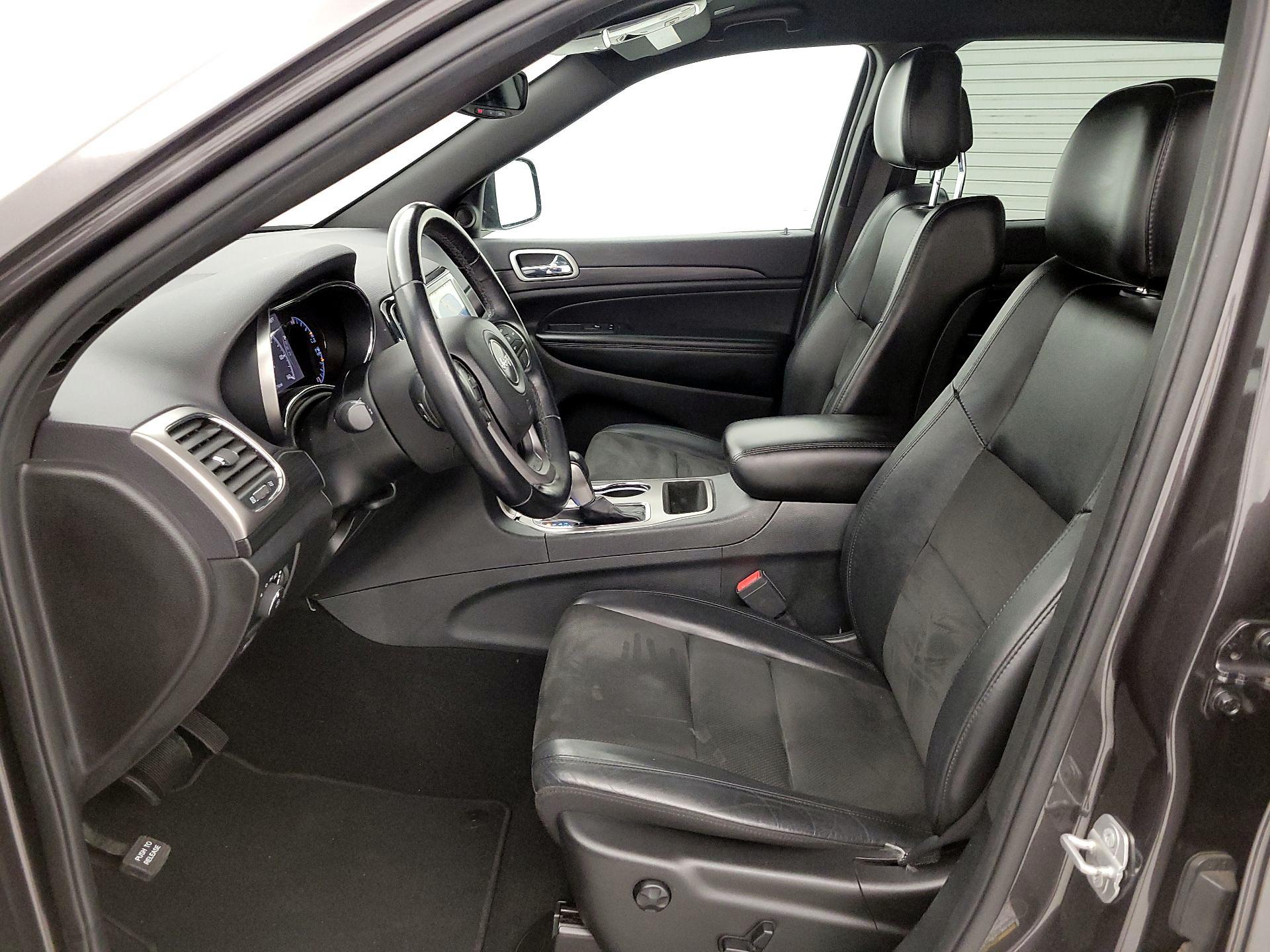 Thumbnail: 2020 Jeep Grand Cherokee - 11