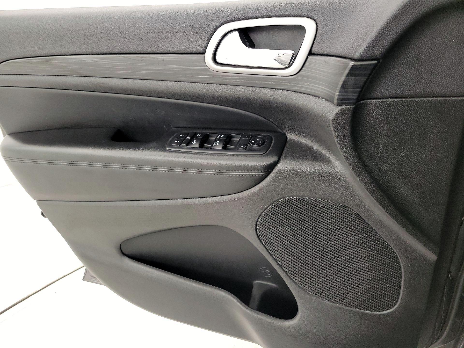 Thumbnail: 2020 Jeep Grand Cherokee - 12