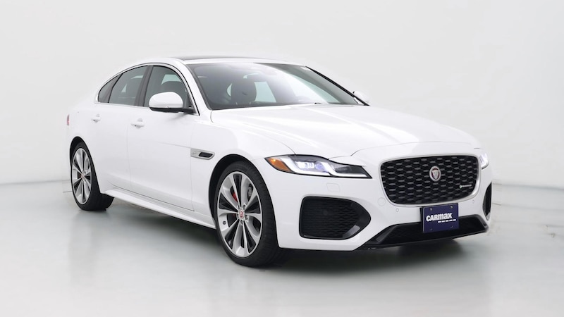 2022 Jaguar XF SE Hero Image