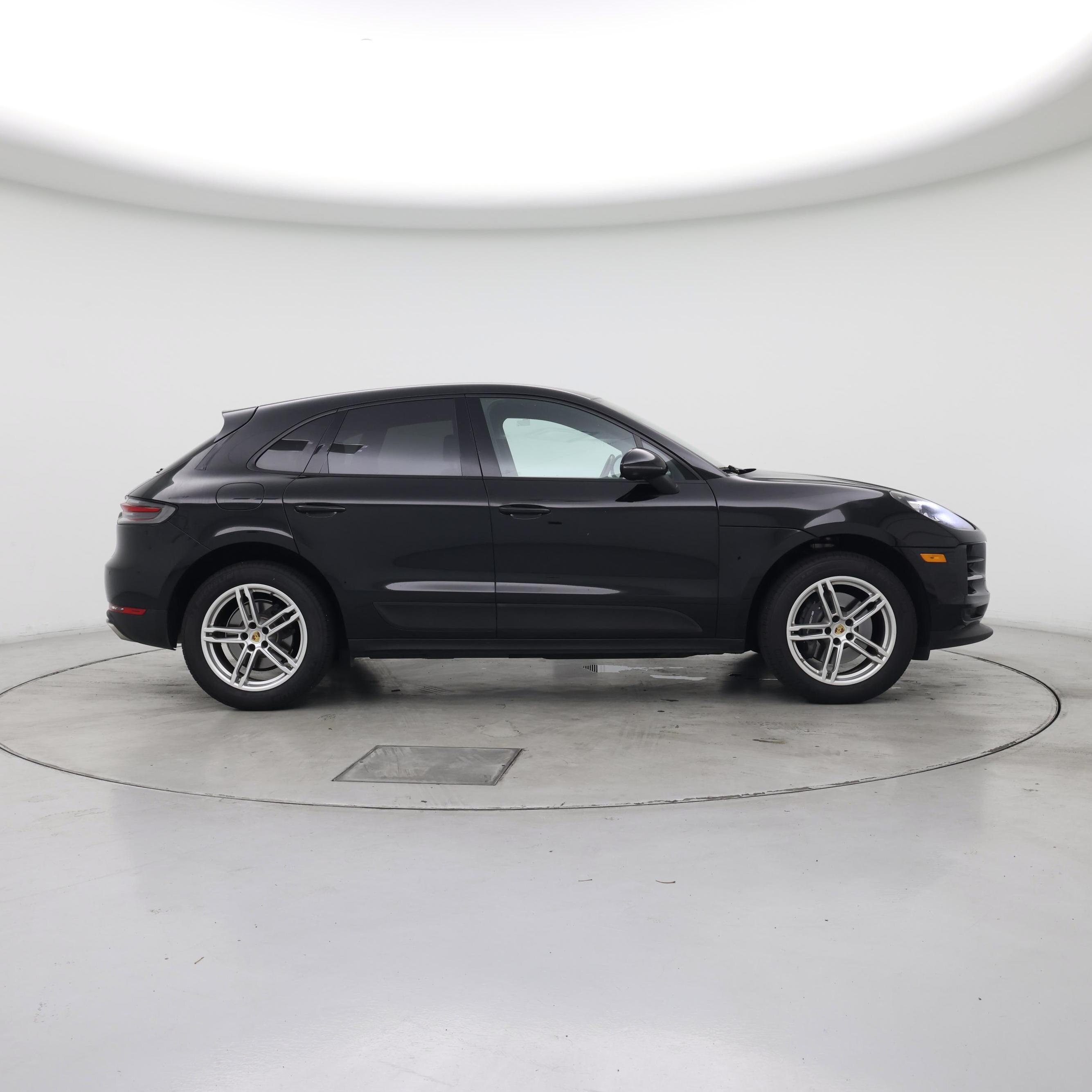 Thumbnail: 2021 Porsche Macan - 7