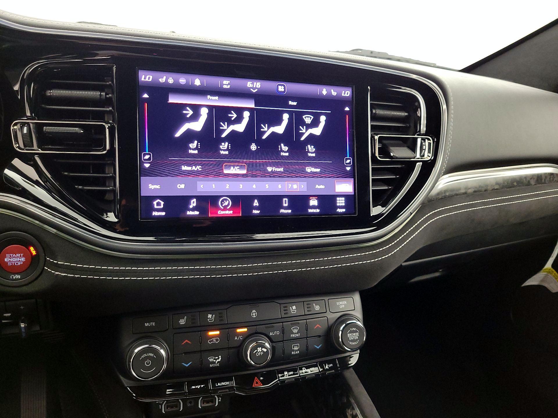 Thumbnail: 2022 Dodge Durango - 17