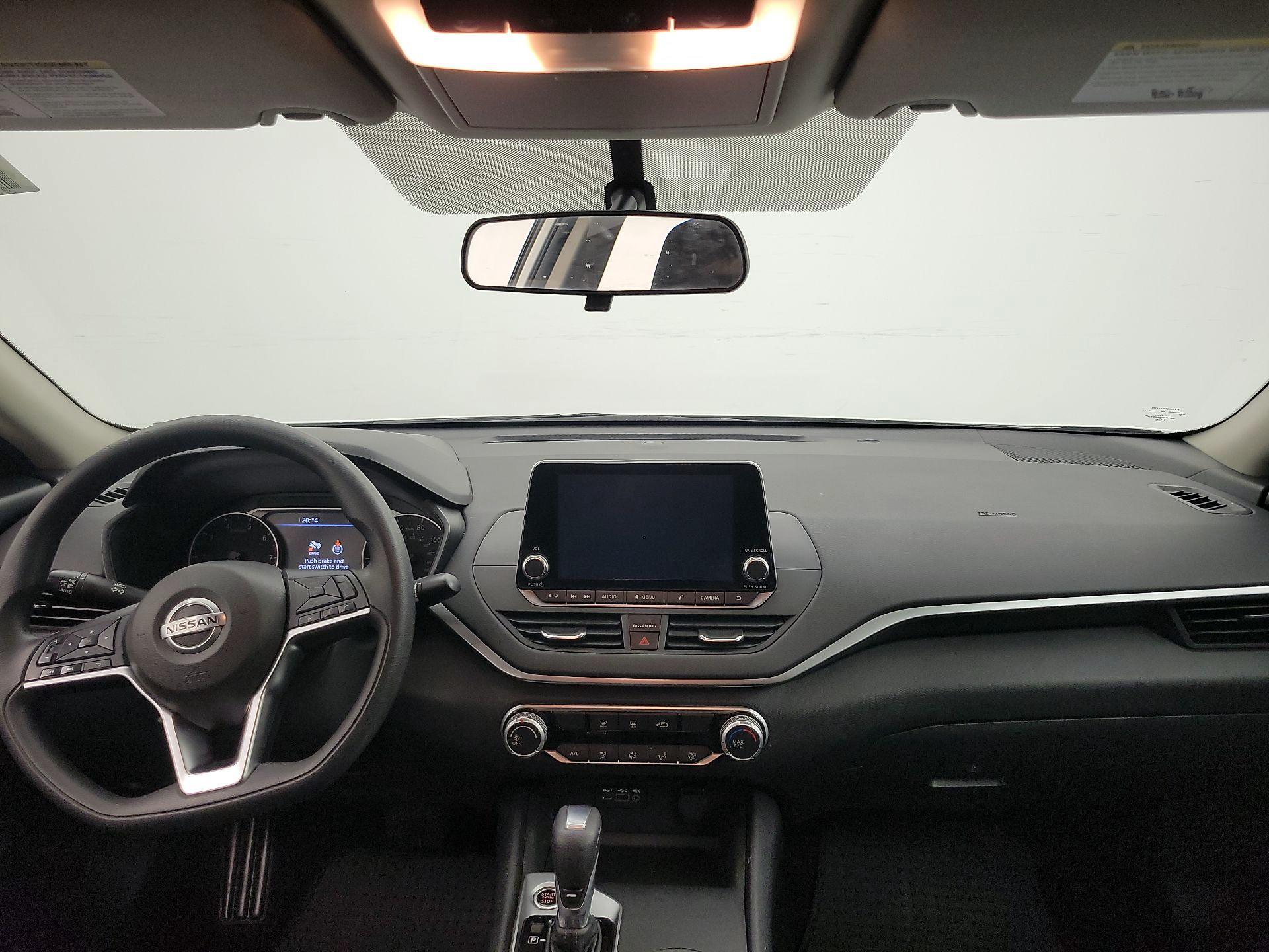 Thumbnail: 2020 Nissan Altima - 9