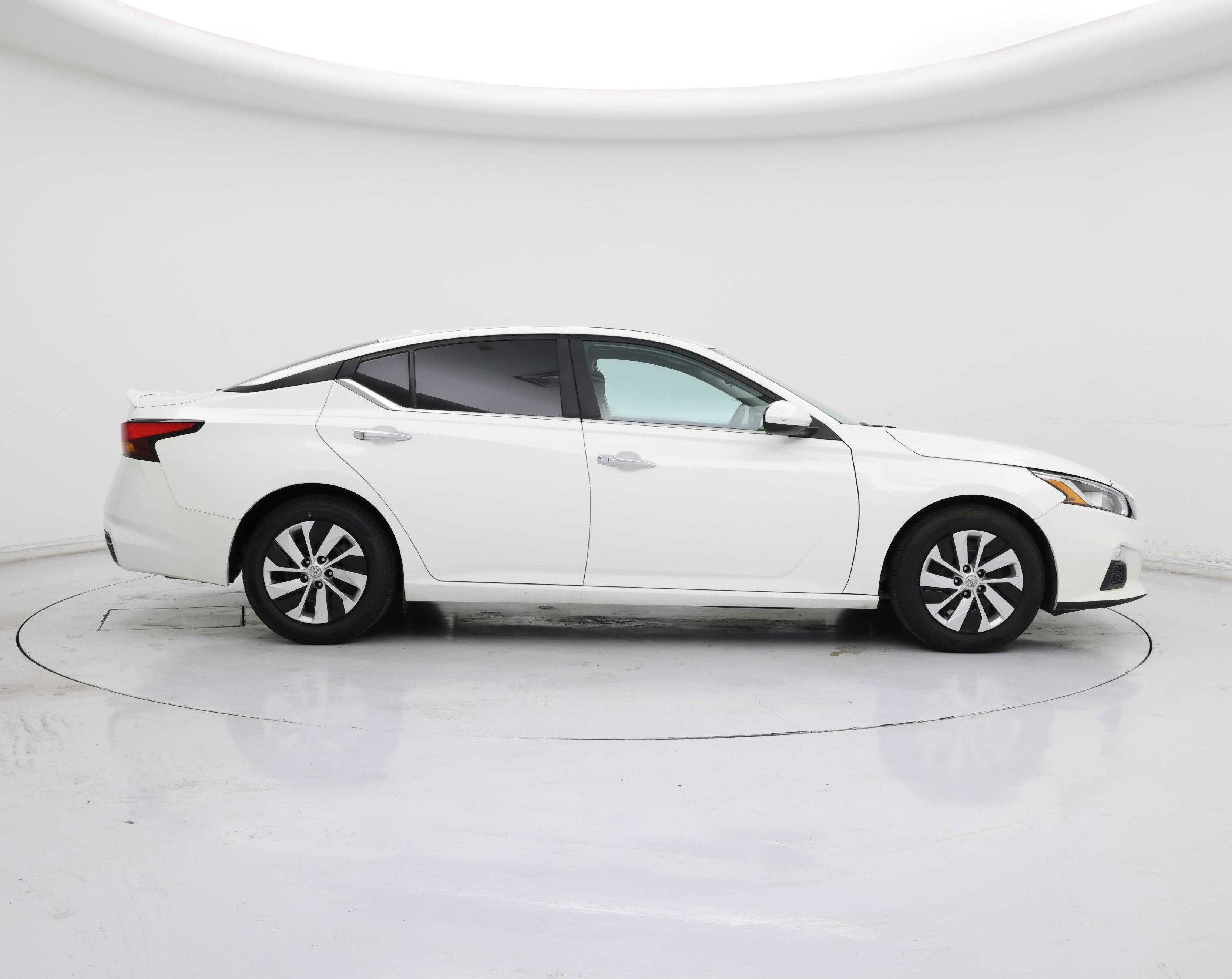 Thumbnail: 2020 Nissan Altima - 7
