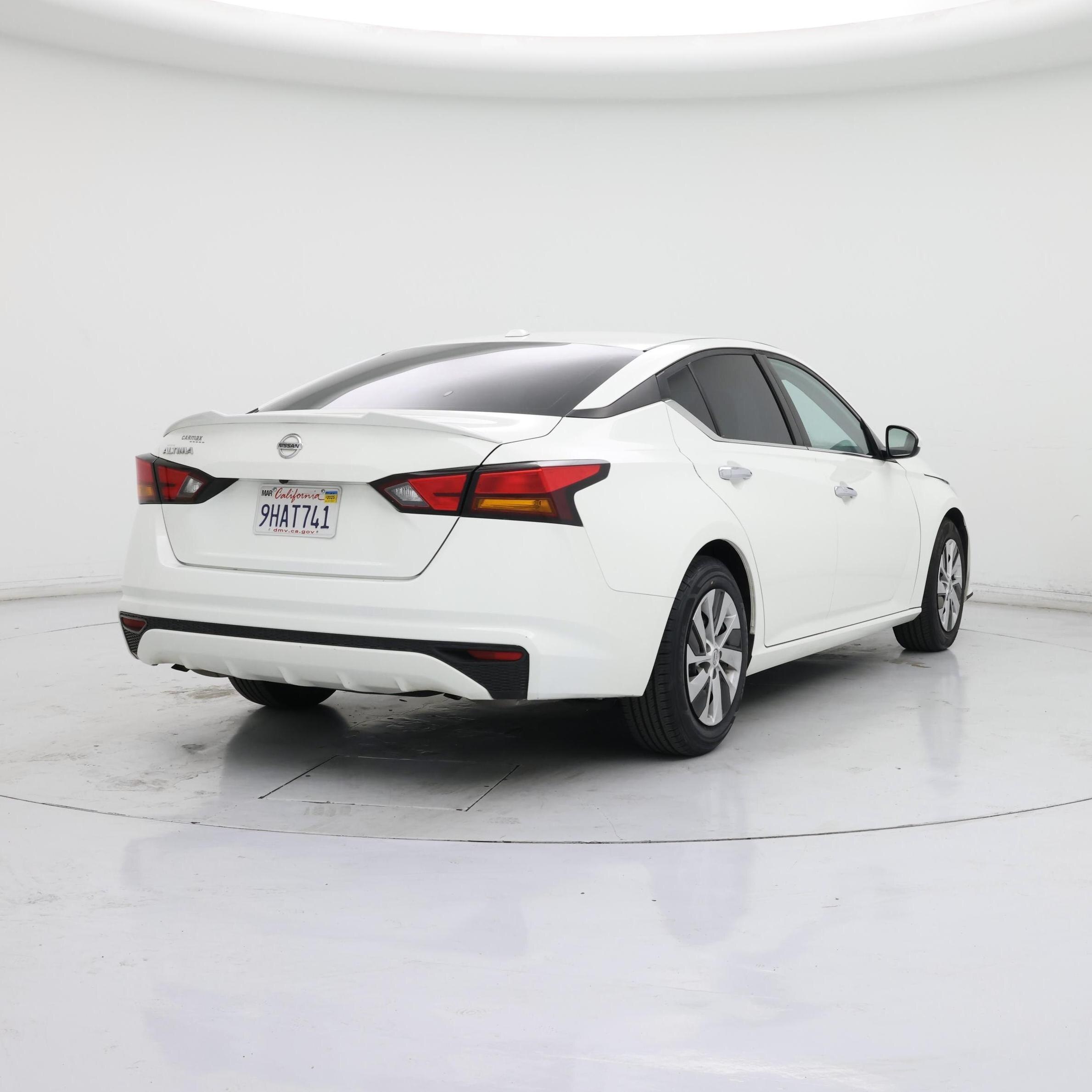 Thumbnail: 2020 Nissan Altima - 8
