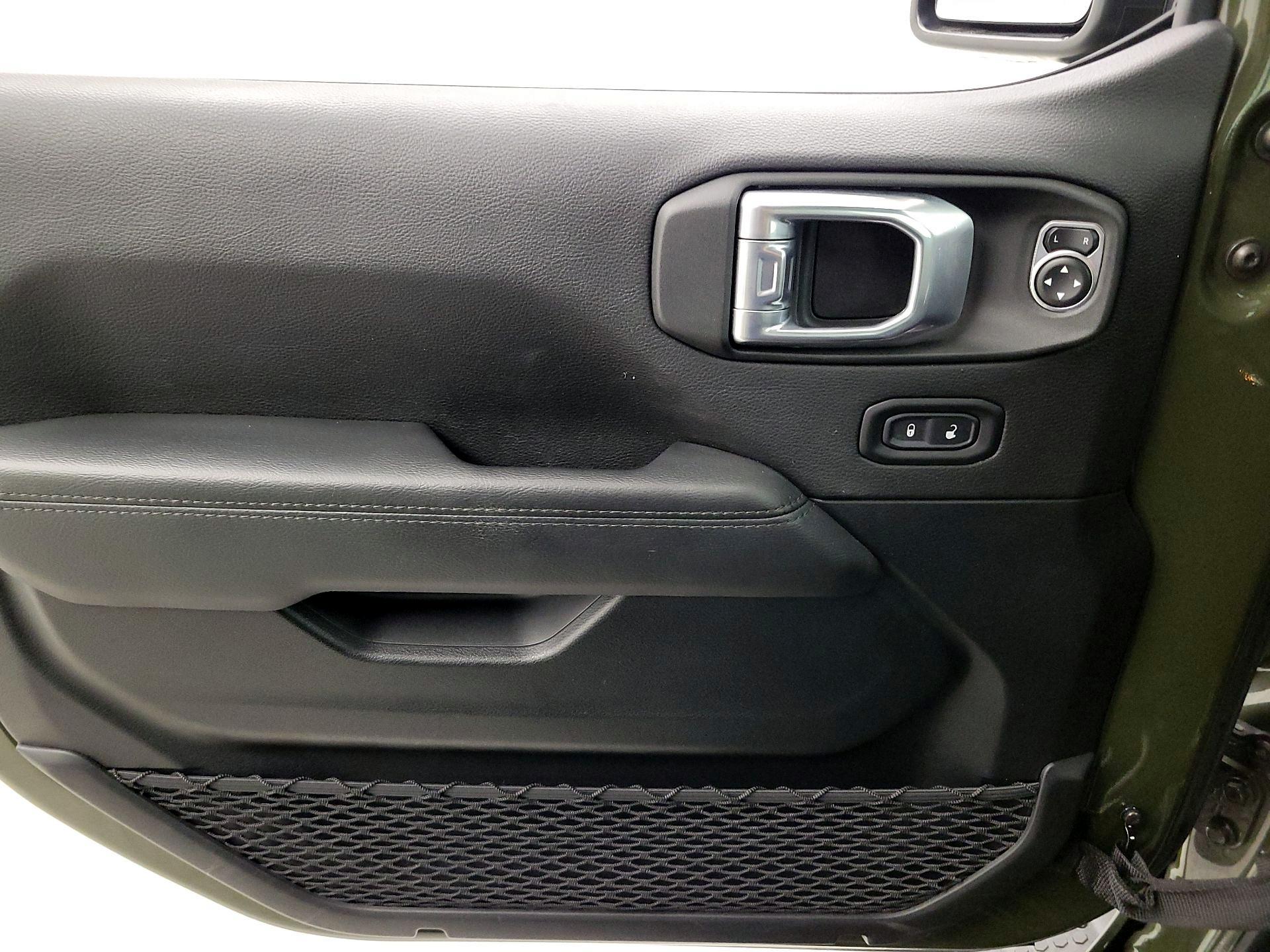 Thumbnail: 2021 Jeep Wrangler - 12