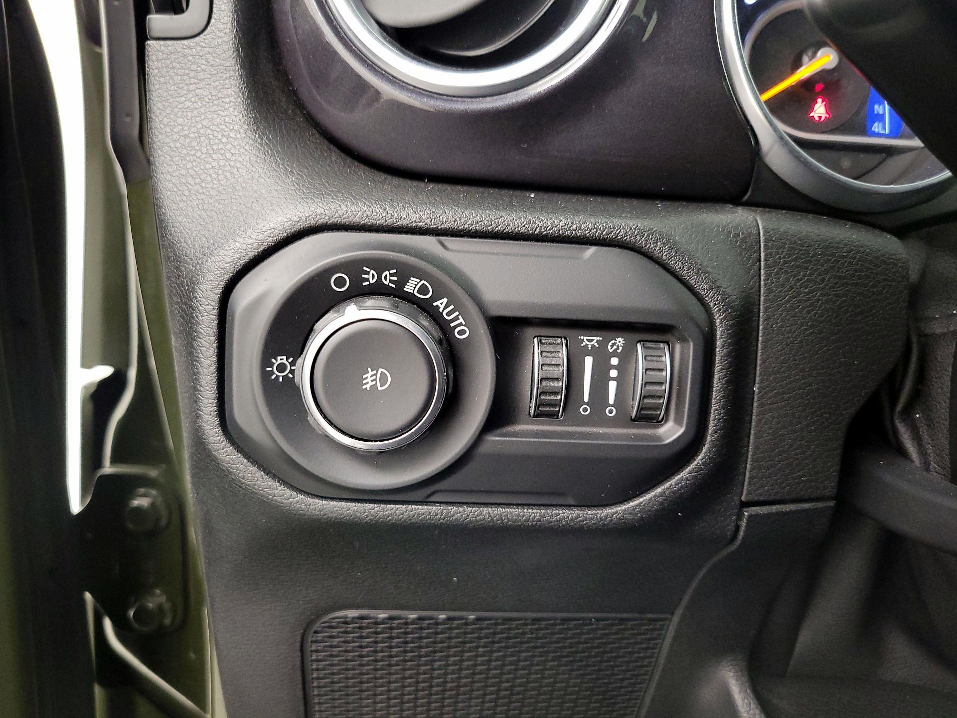 Thumbnail: 2021 Jeep Wrangler - 13