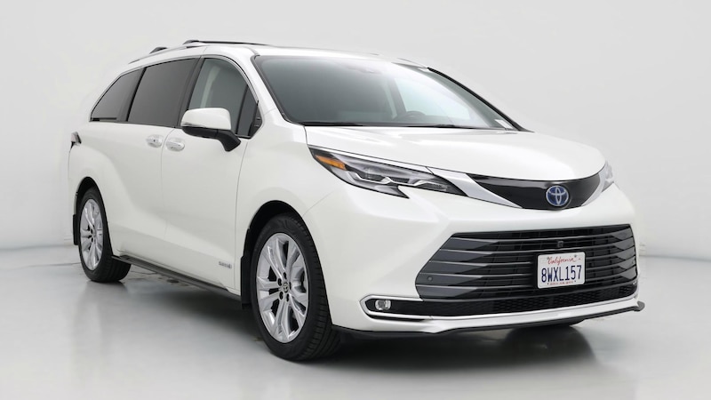 2021 Toyota Sienna Platinum Hero Image