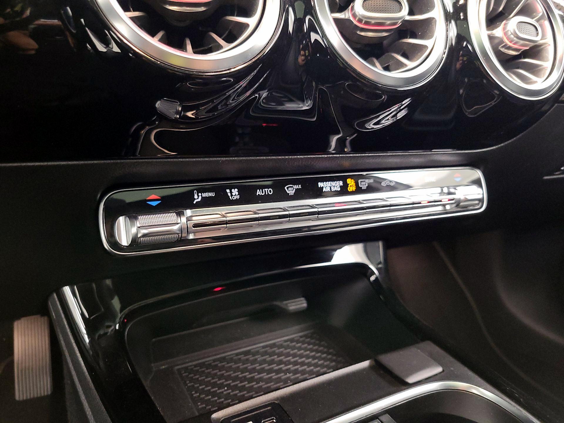 Thumbnail: 2020 Mercedes-Benz A-Class - 16