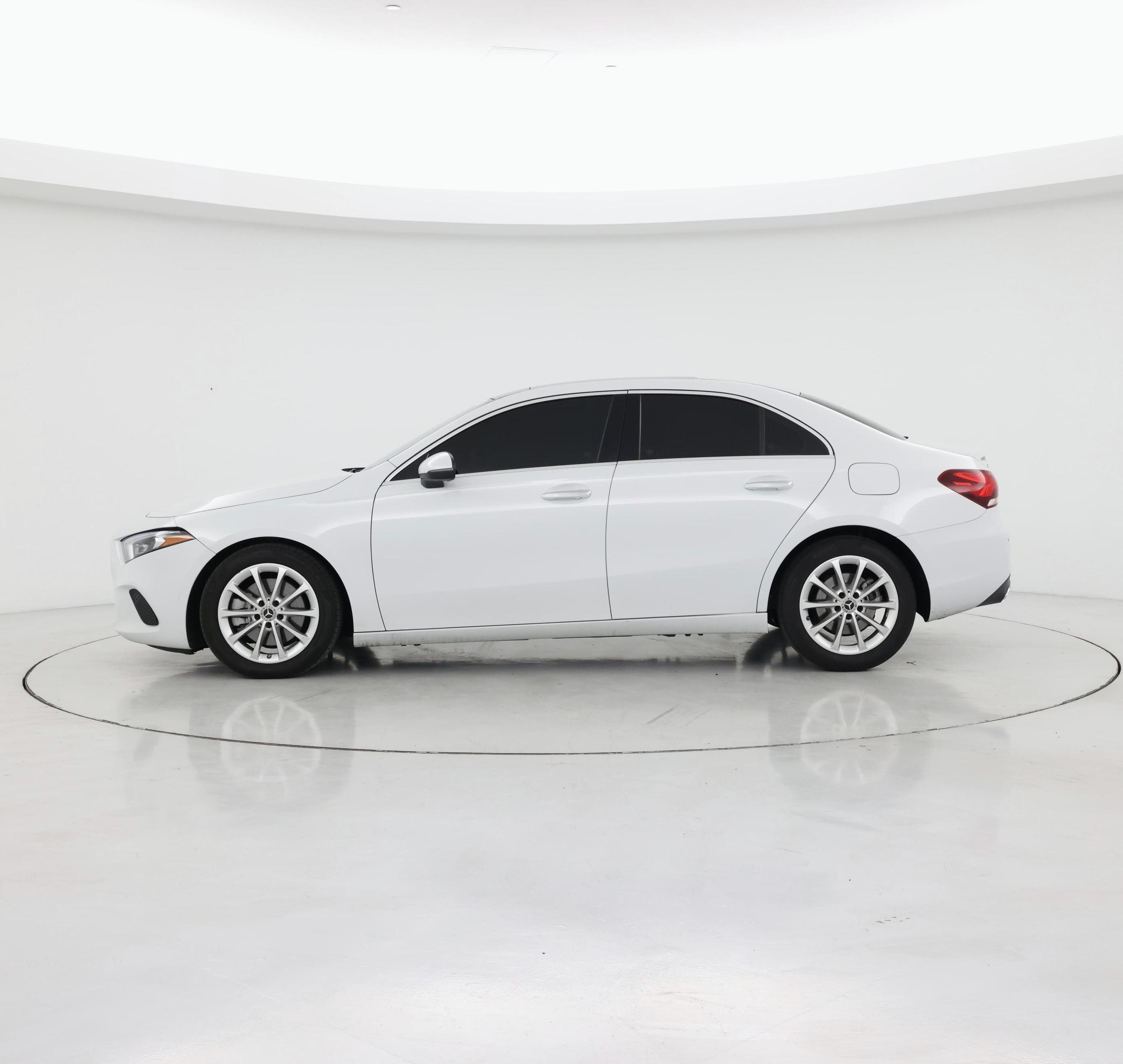 Thumbnail: 2020 Mercedes-Benz A-Class - 3