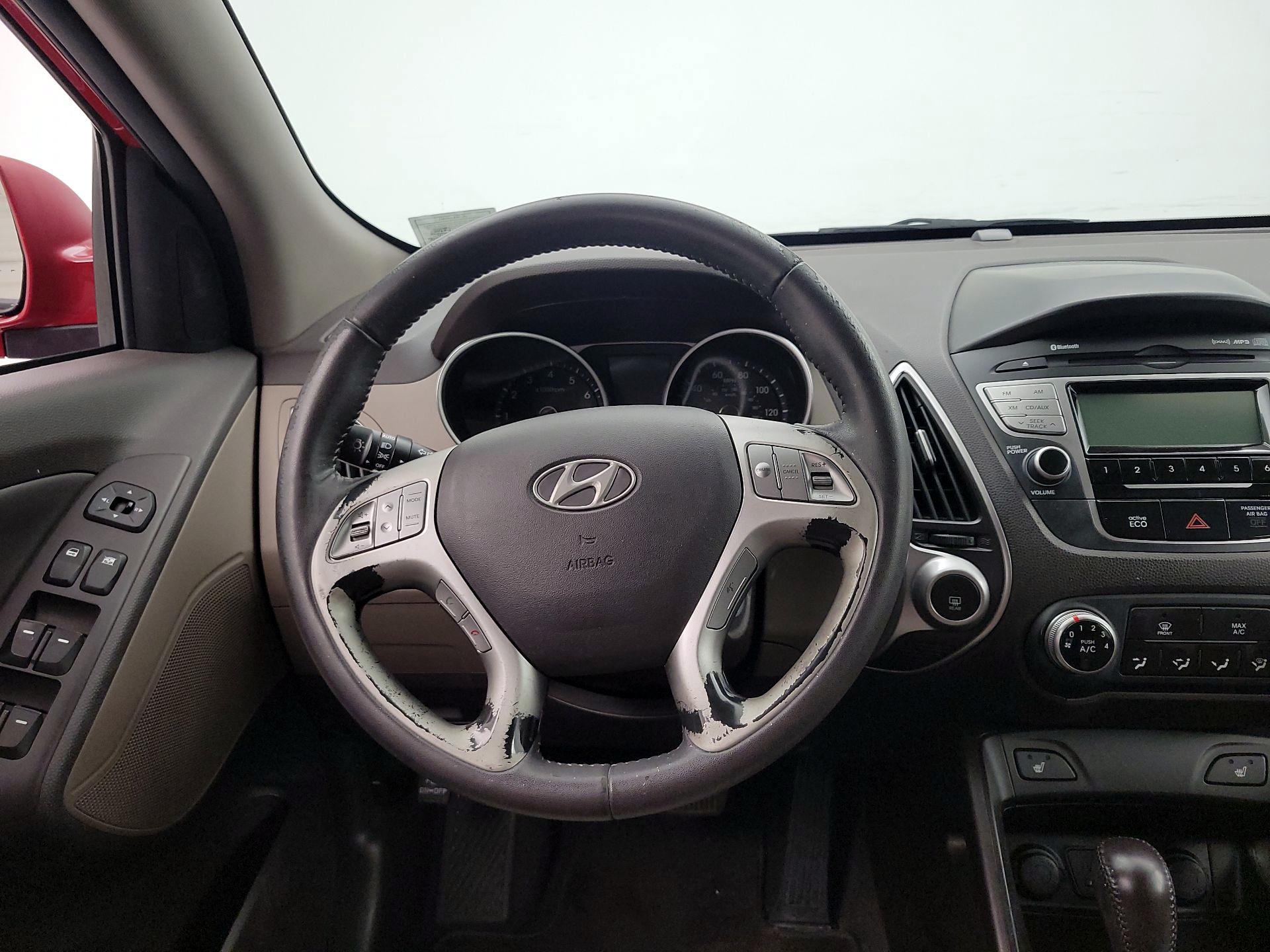 Thumbnail: 2013 Hyundai Tucson - 10