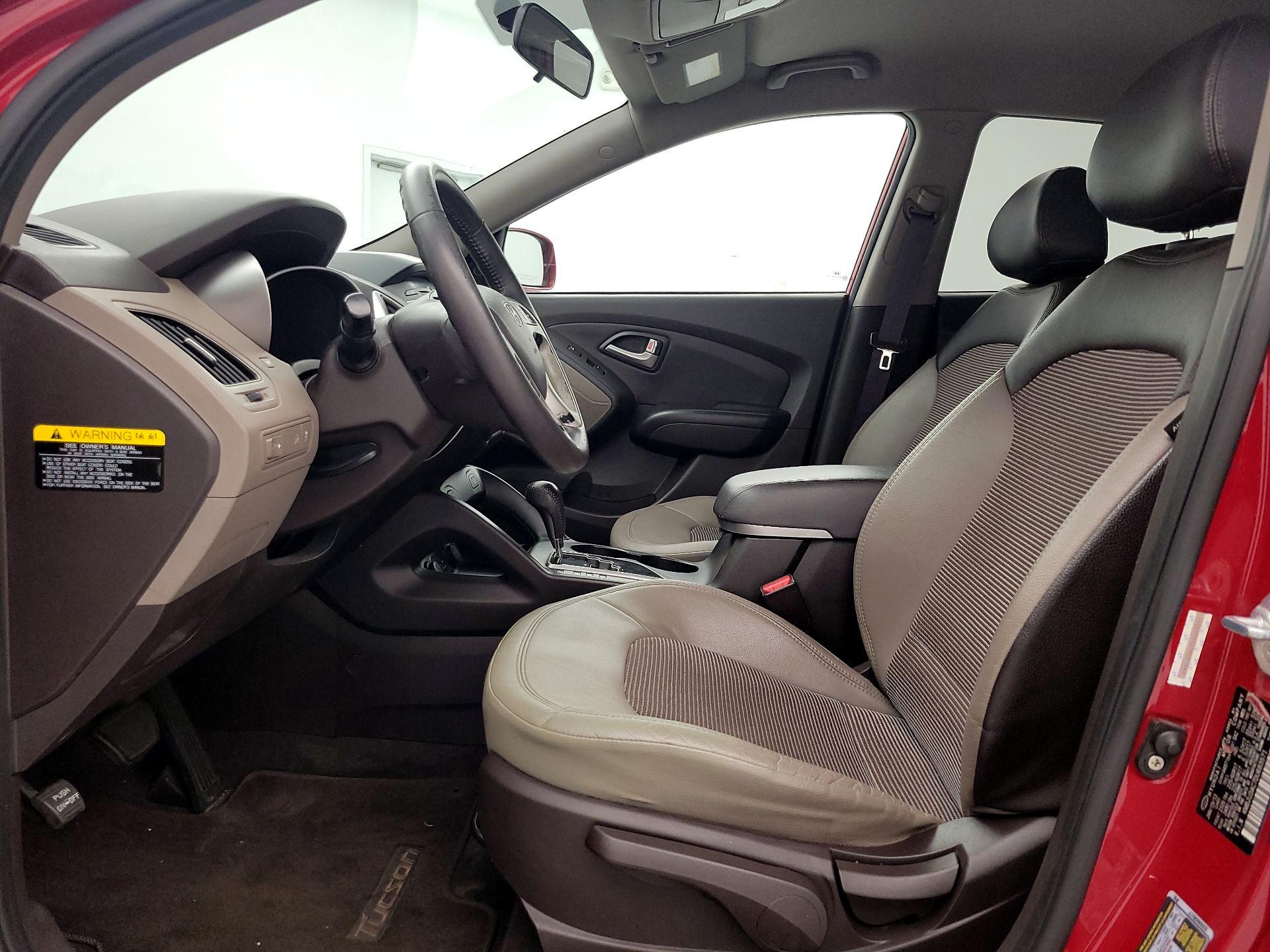 Thumbnail: 2013 Hyundai Tucson - 11