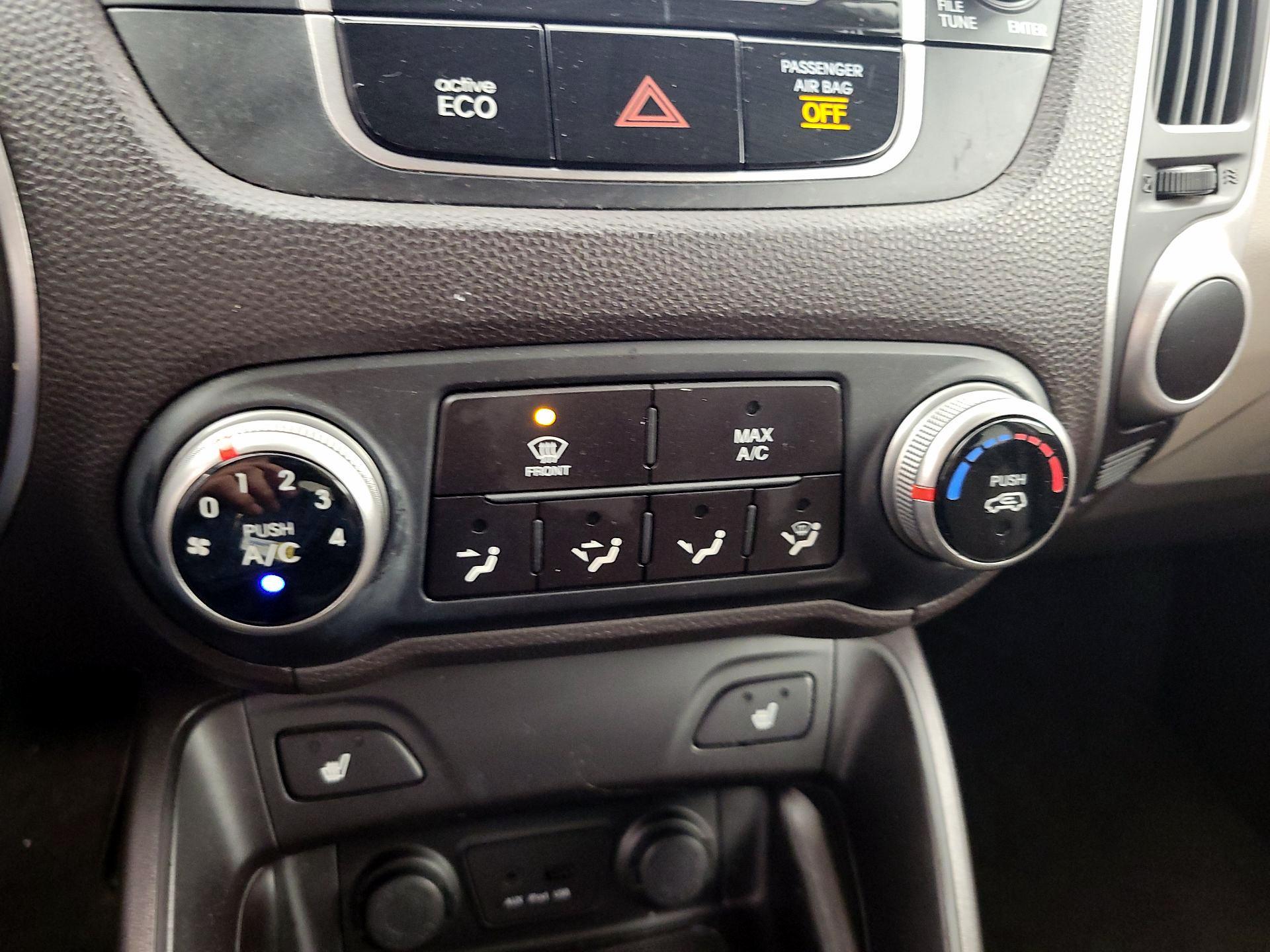 Thumbnail: 2013 Hyundai Tucson - 15