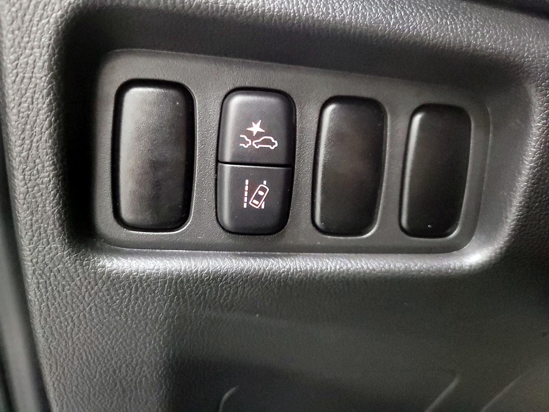 Thumbnail: 2022 Mitsubishi Outlander Sport - 13