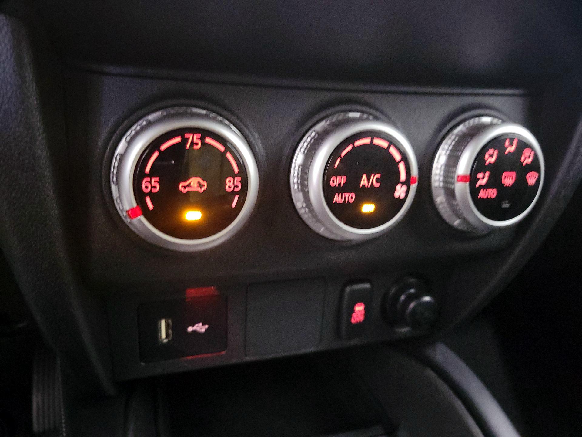 Thumbnail: 2022 Mitsubishi Outlander Sport - 16