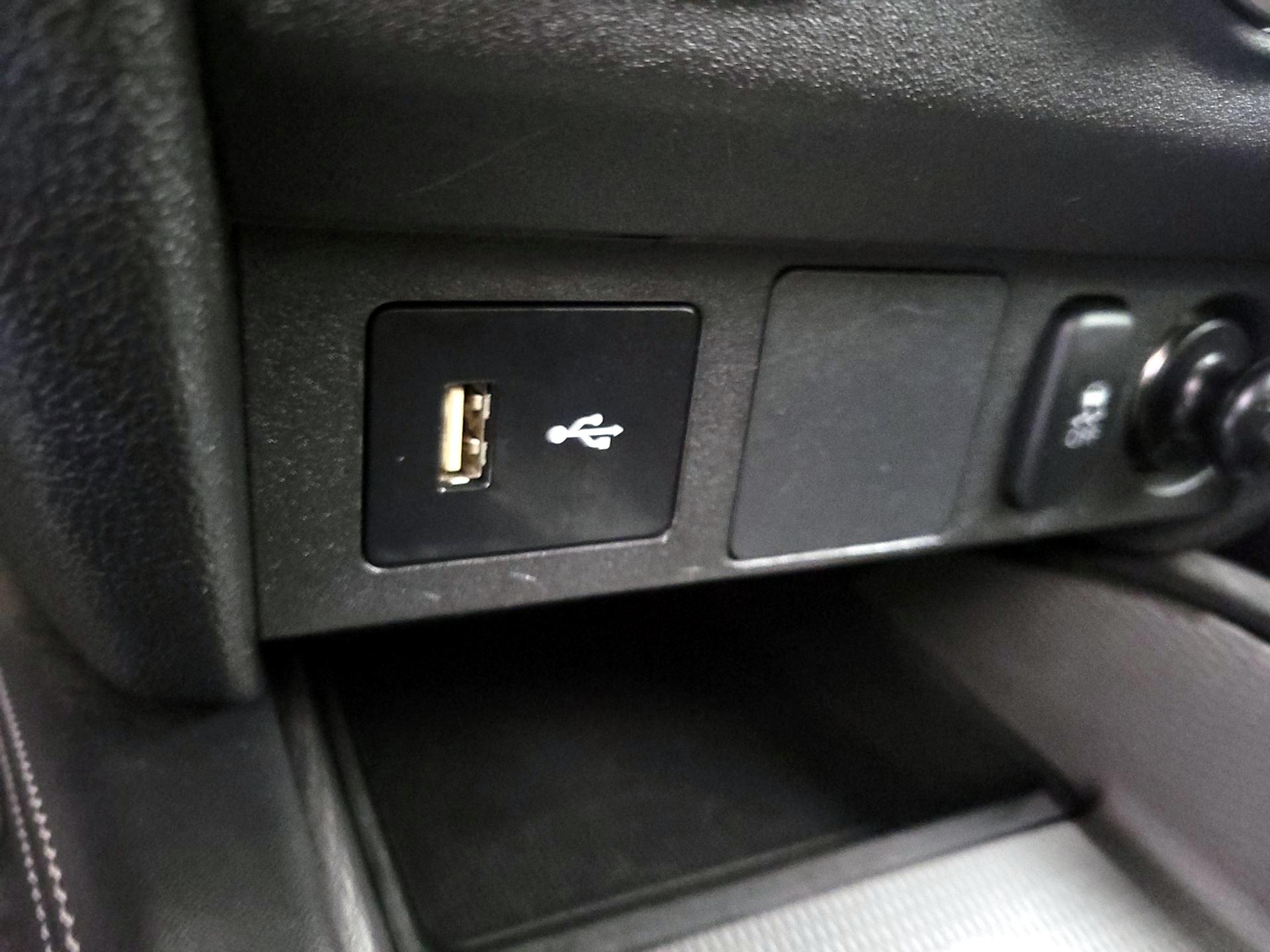 Thumbnail: 2022 Mitsubishi Outlander Sport - 18