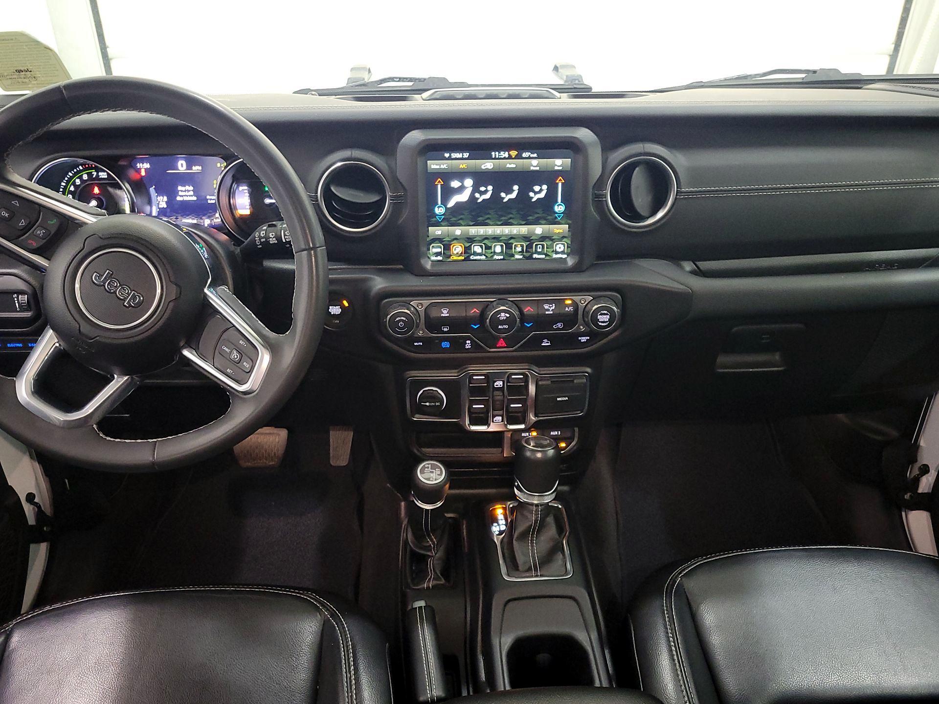 Thumbnail: 2023 Jeep Wrangler - 9
